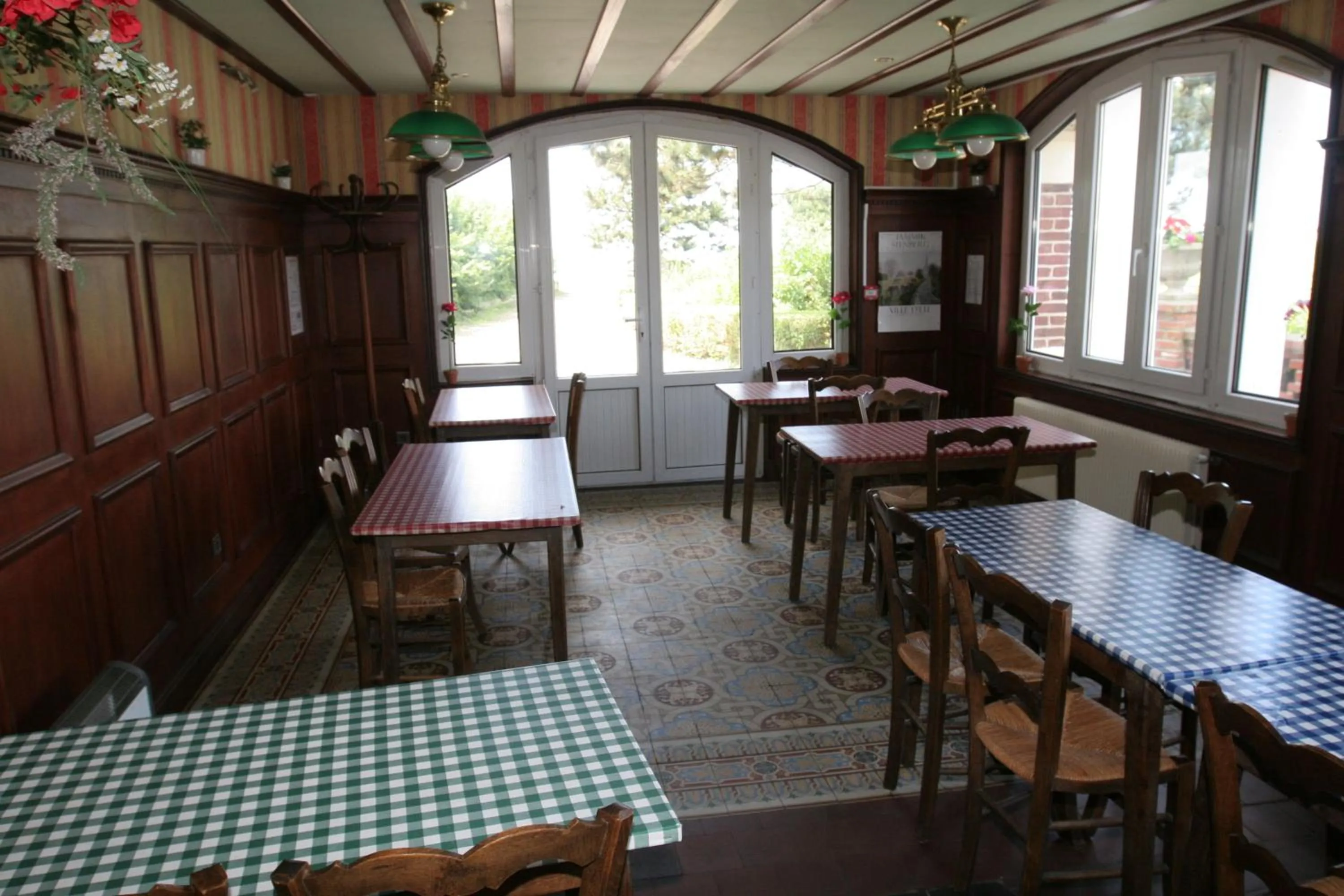 Restaurant/places to eat in Hotel Royal Albion