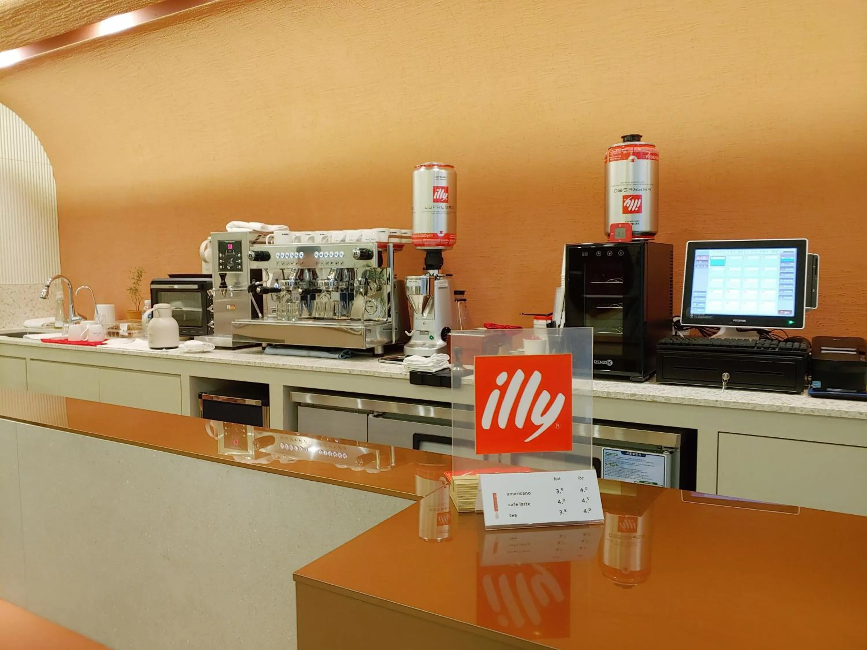 Tong Tong Petit Hotel