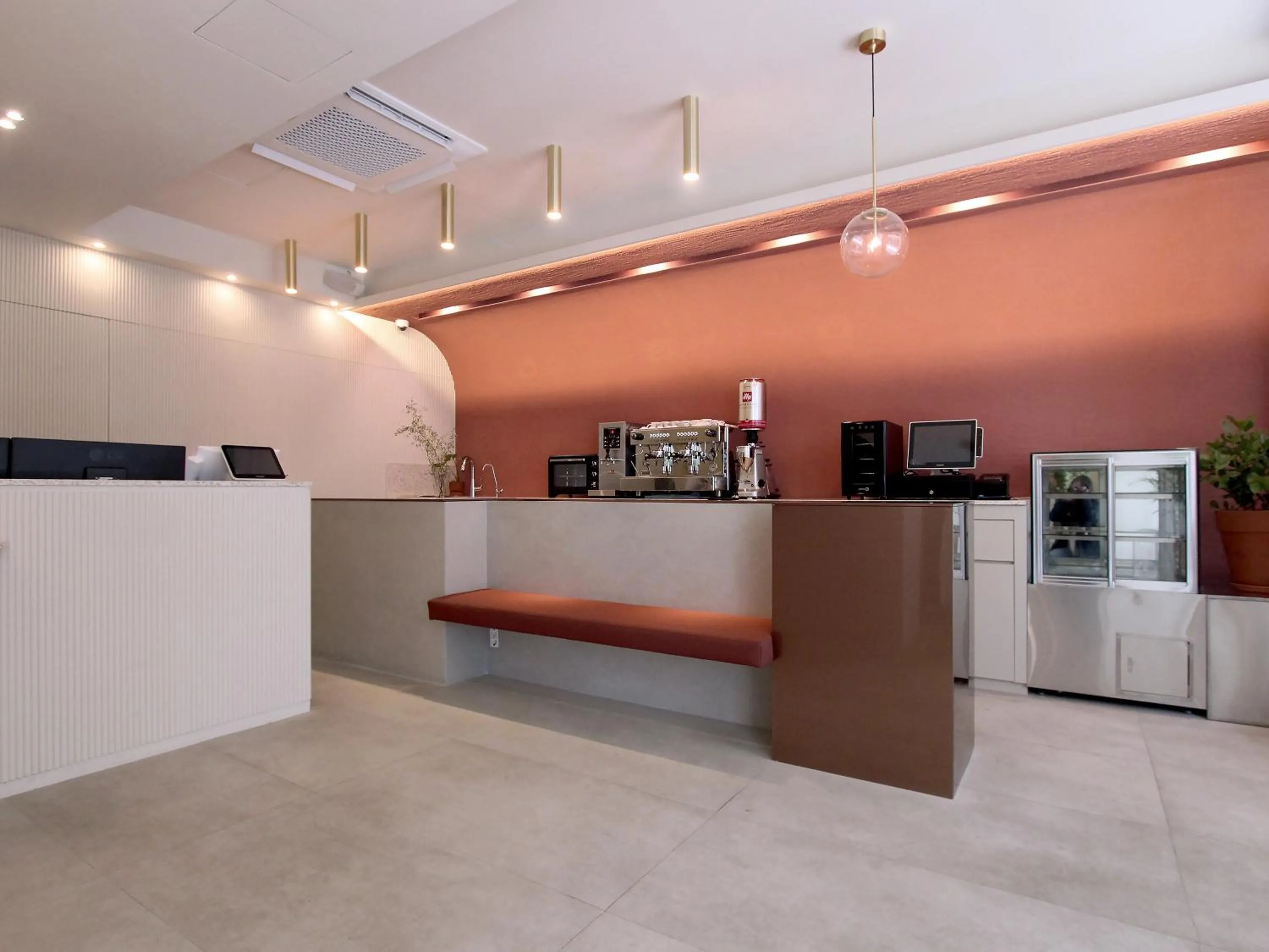 Tong Tong Petit Hotel