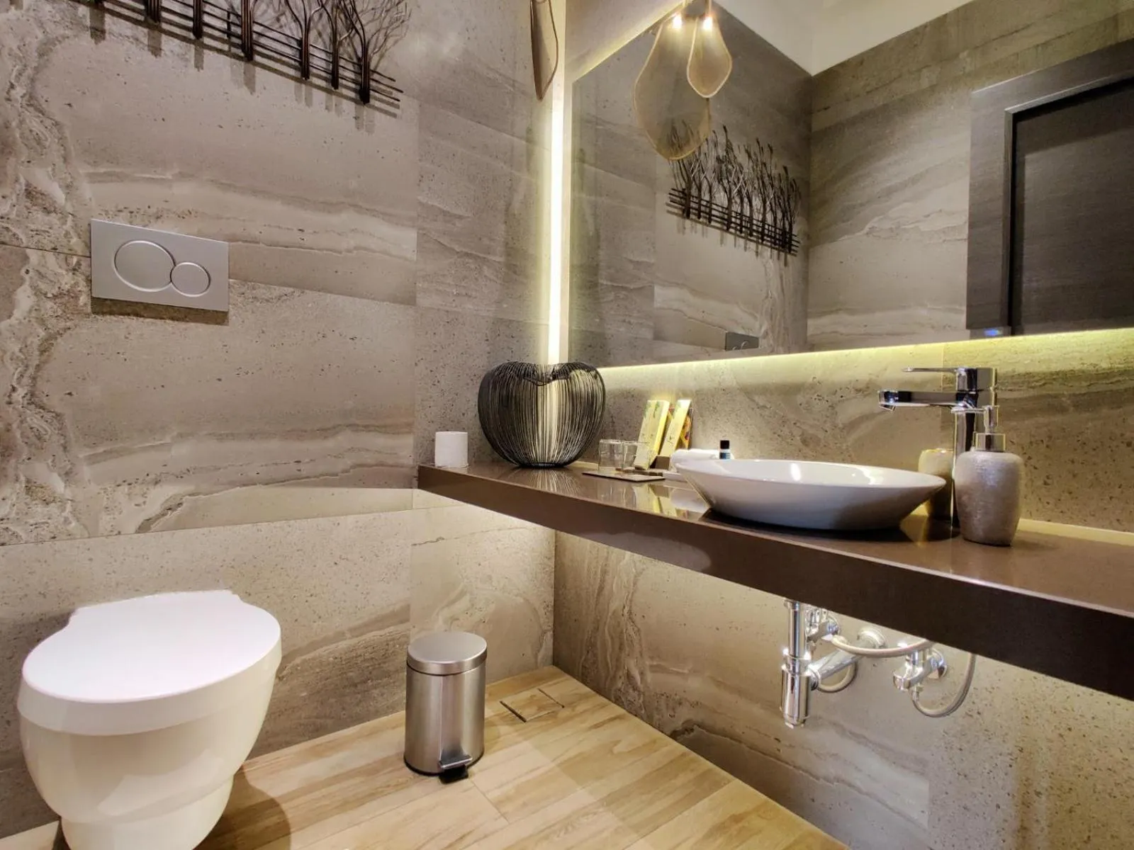 Toilet in Fazlani Natures Nest - The Wellness Retreat