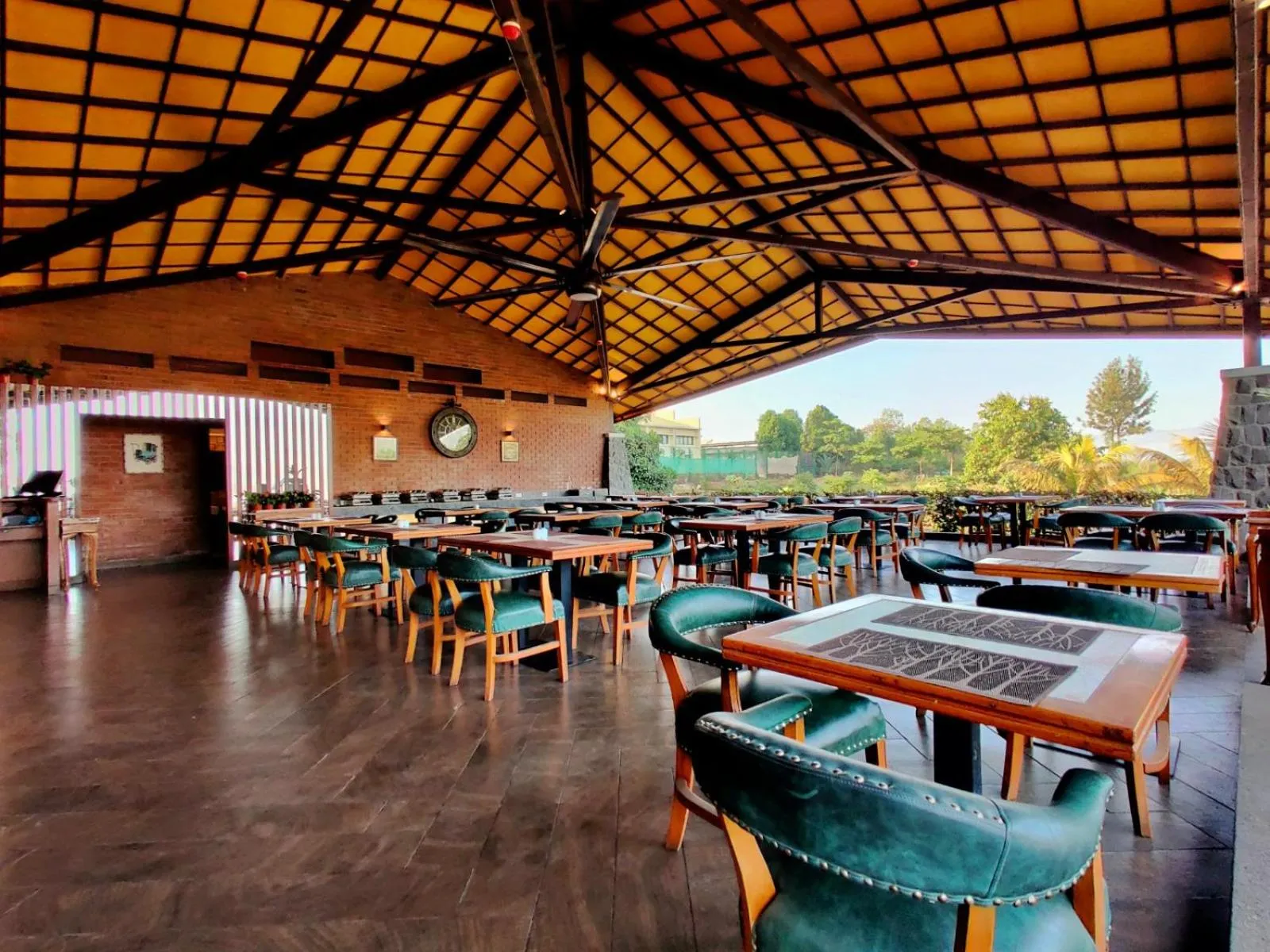 Restaurant/places to eat in Fazlani Natures Nest - The Wellness Retreat