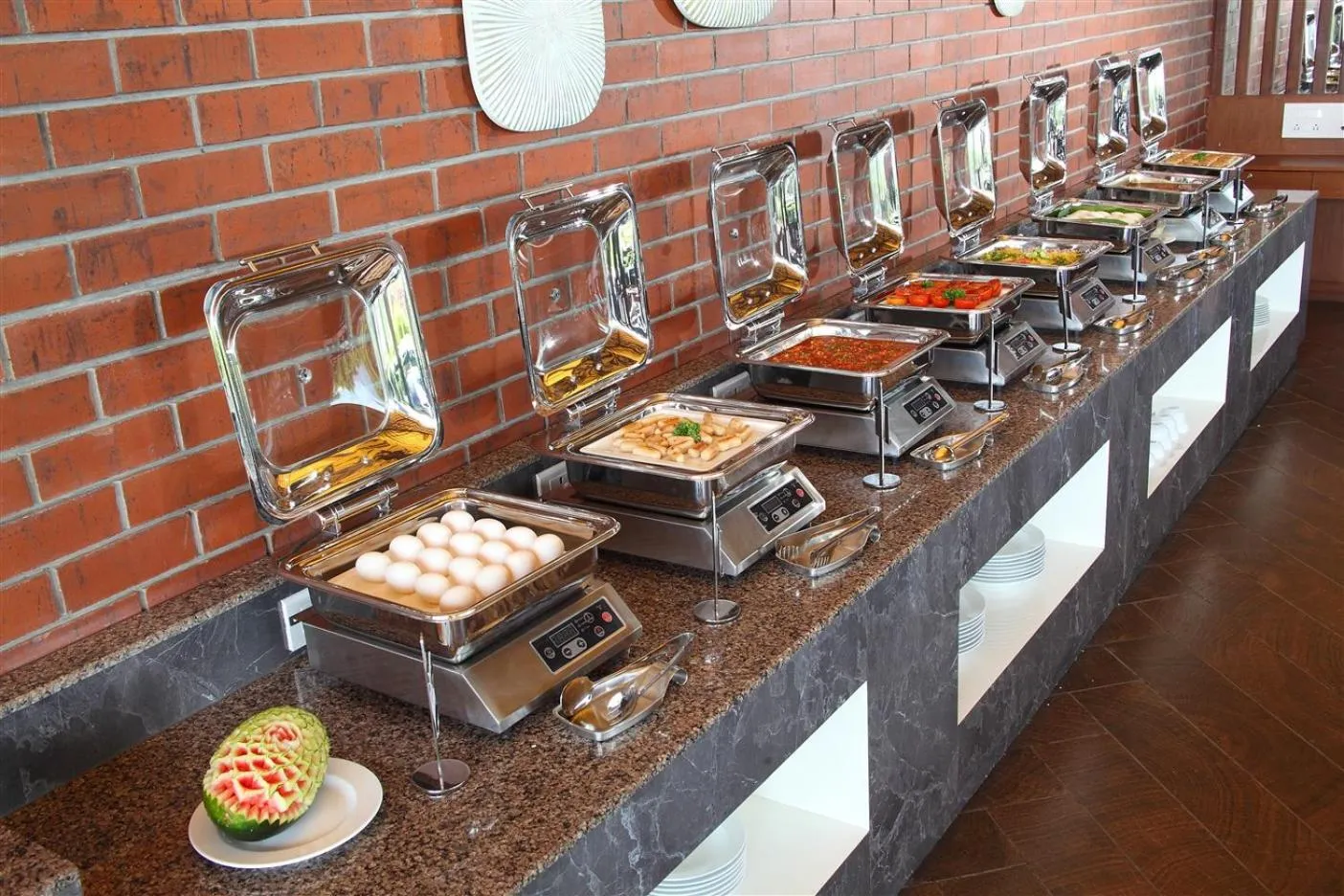 Restaurant/places to eat in Fazlani Natures Nest - The Wellness Retreat