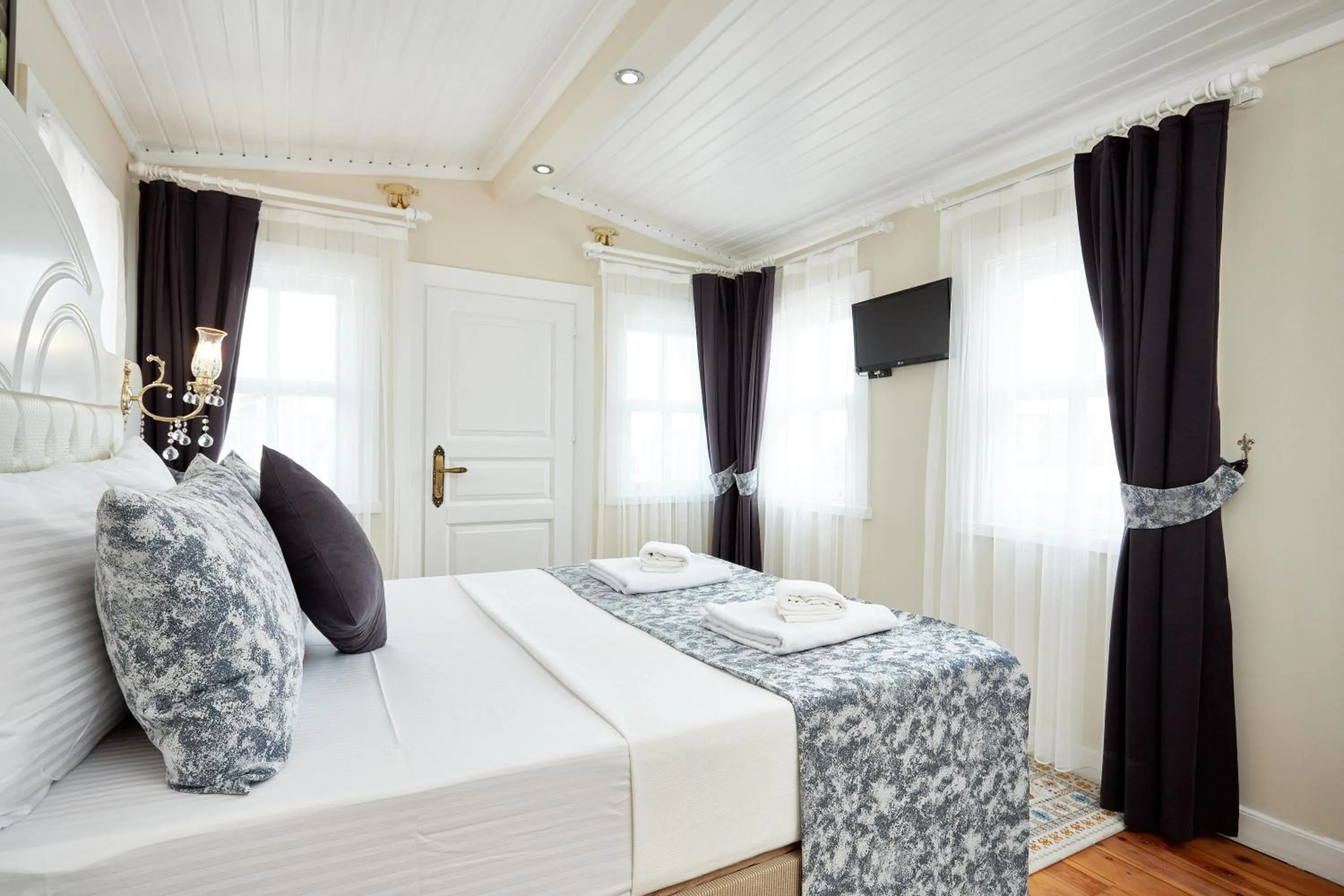 Bed in Mataraci Konak