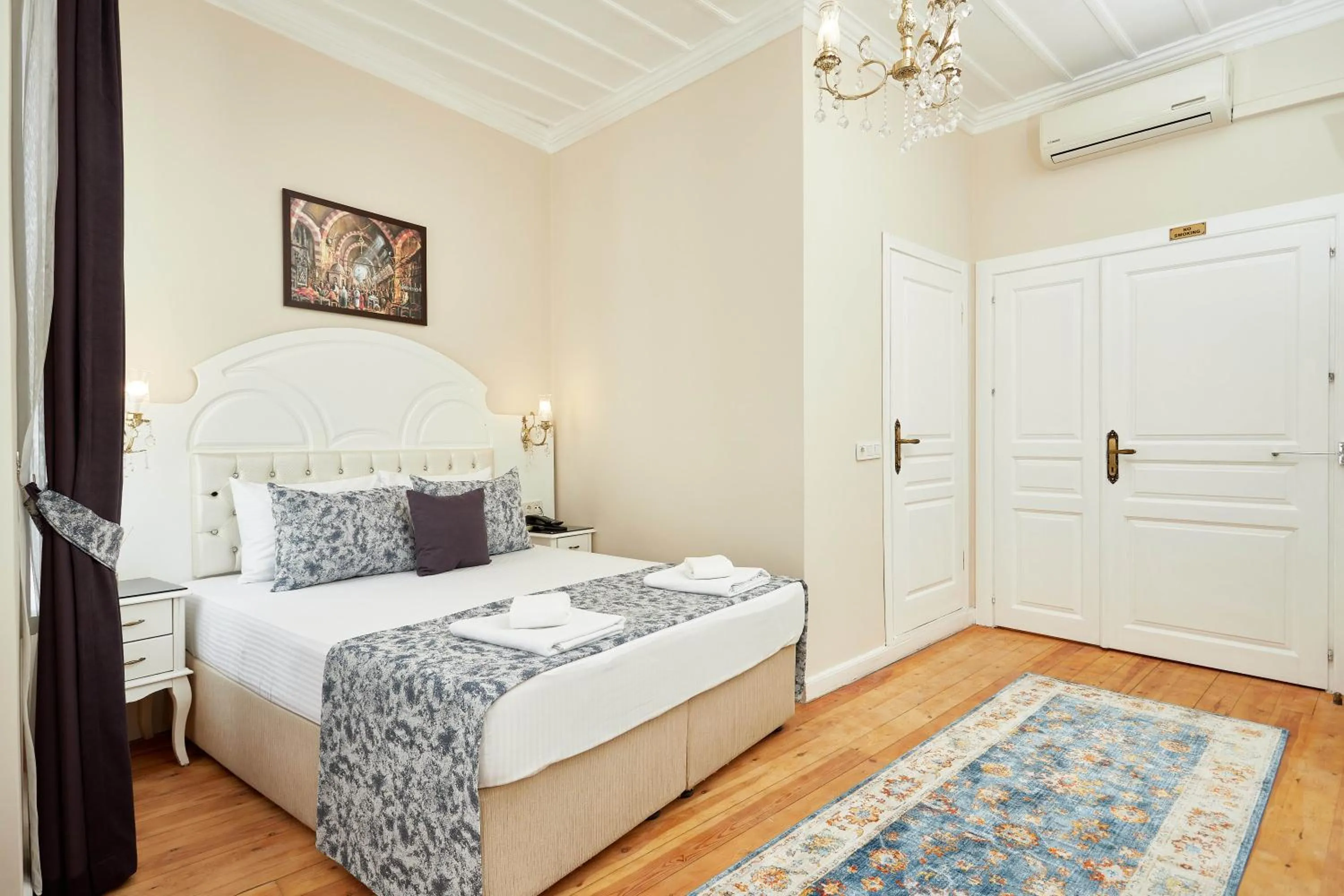 Bed in Mataraci Konak