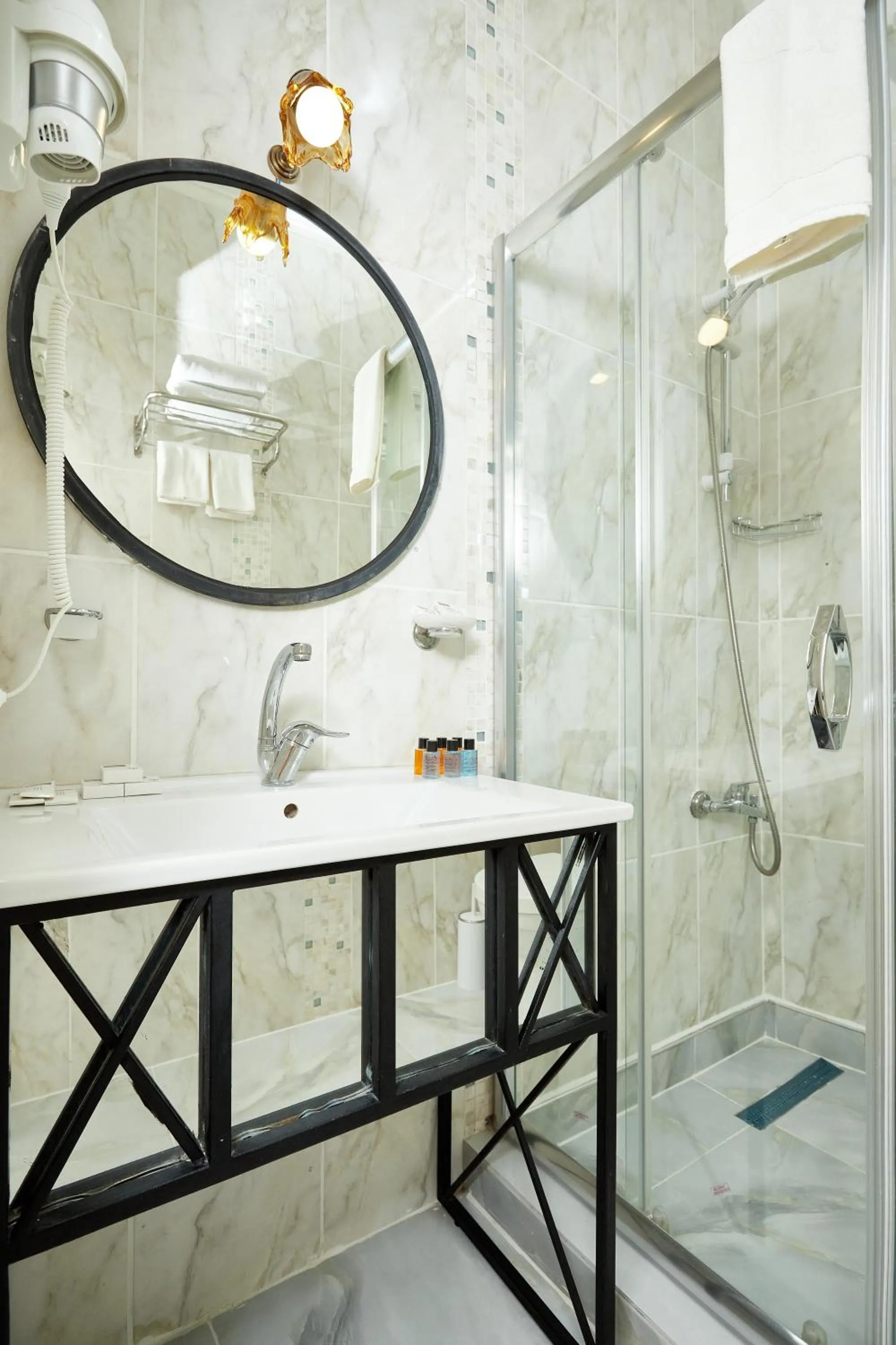 Bathroom in Mataraci Konak