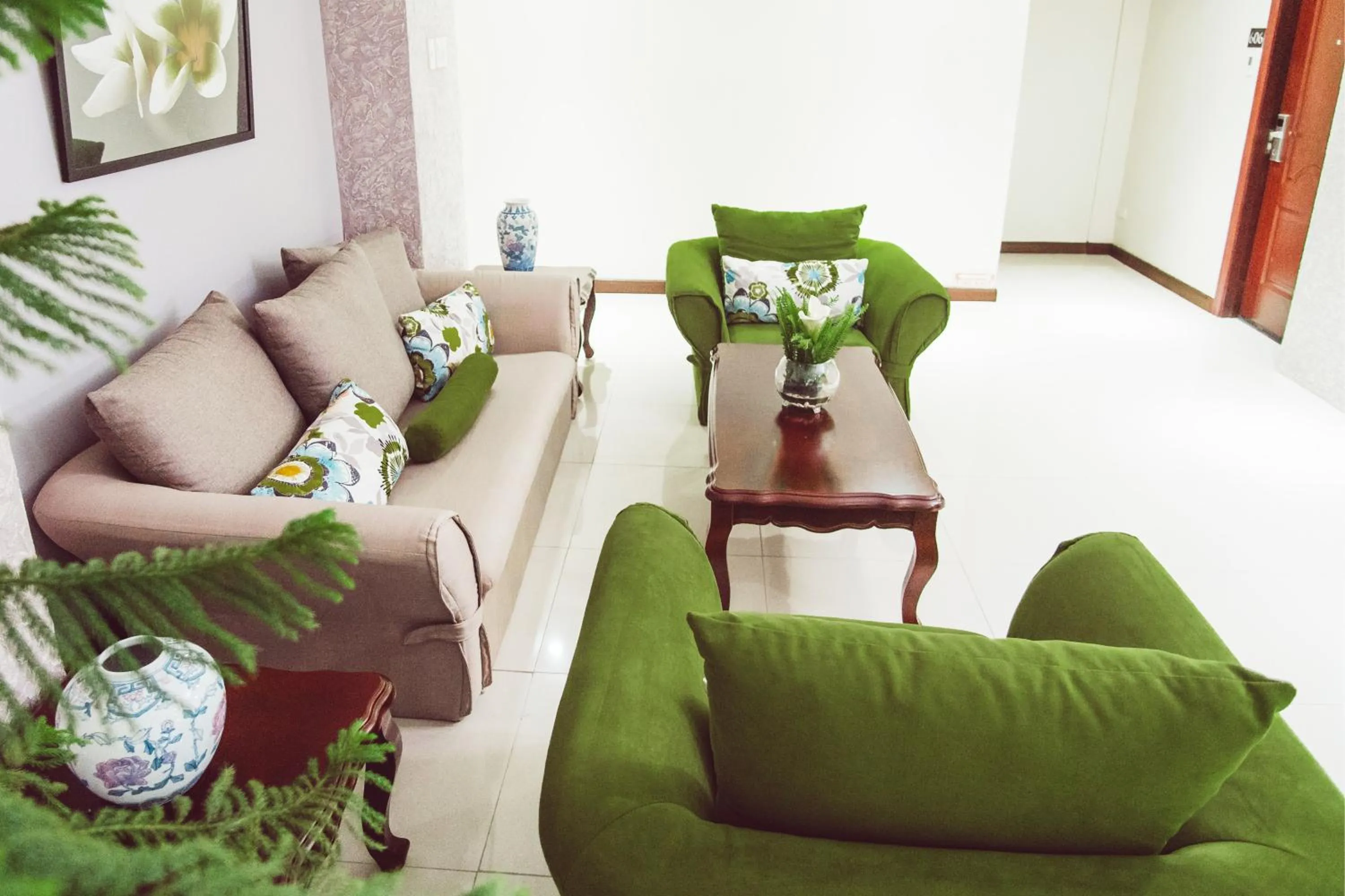 Panorama Summit Hotel