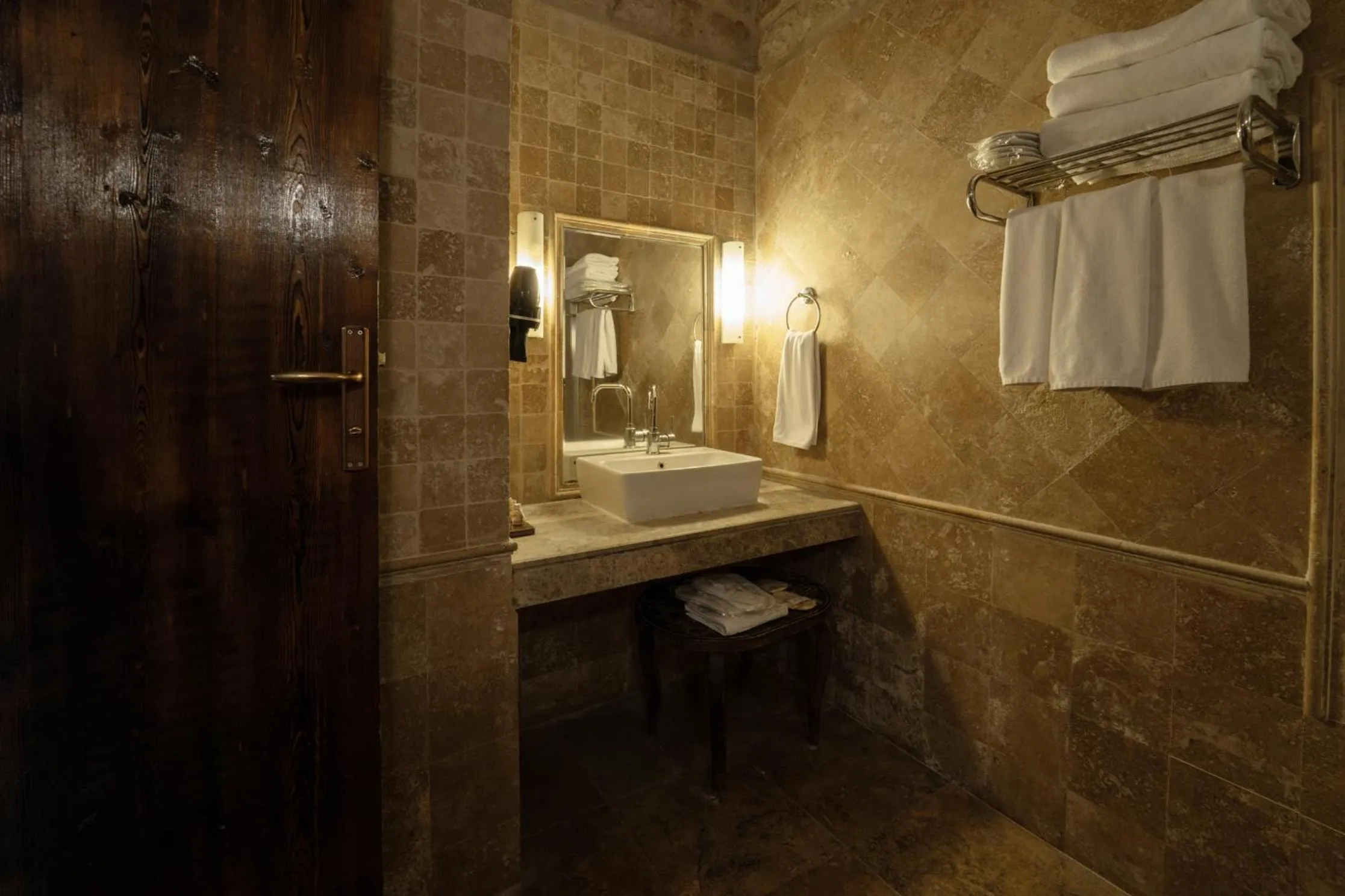 Shower in Grand Cave Suites