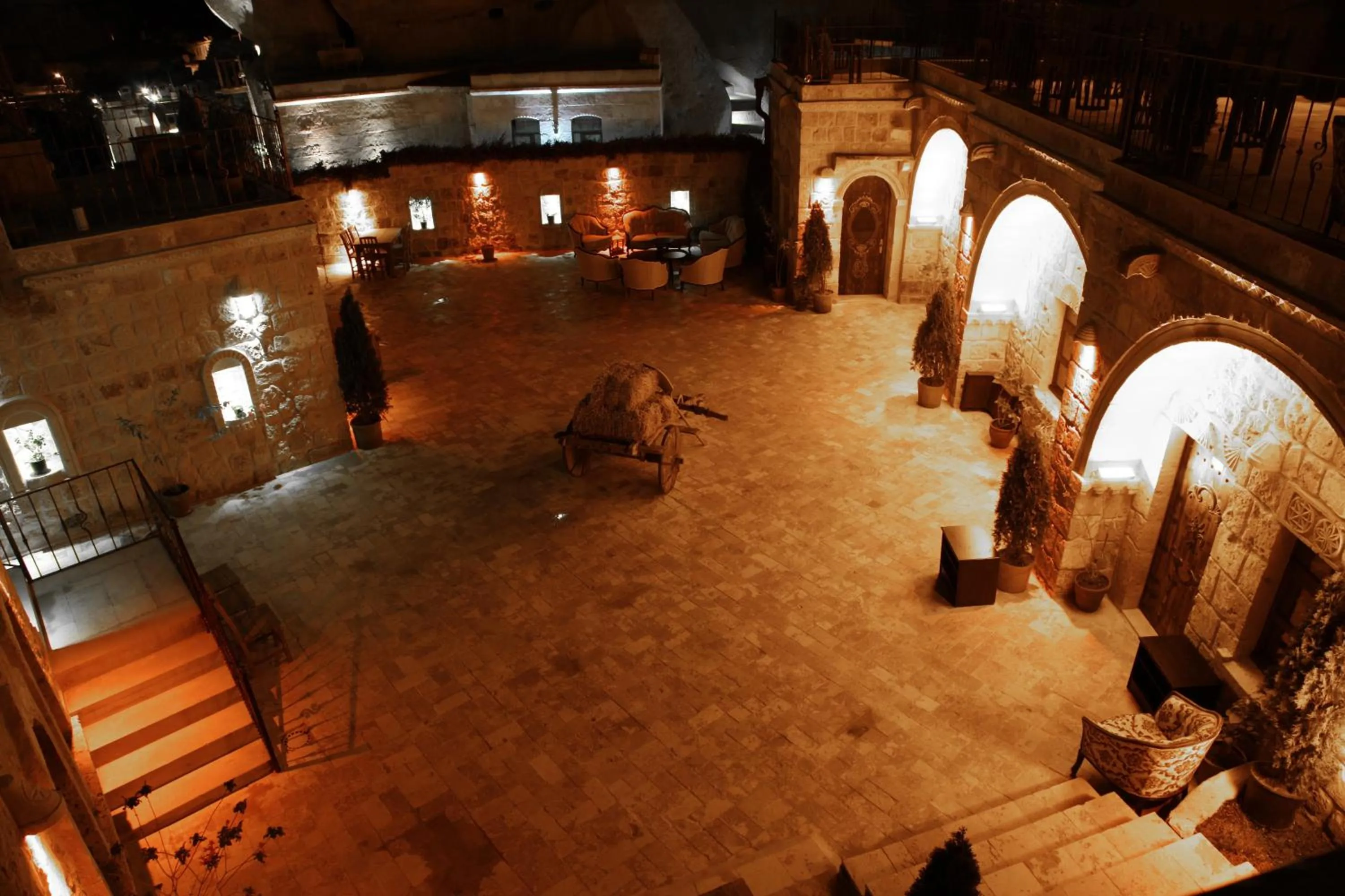 Facade/entrance in Grand Cave Suites