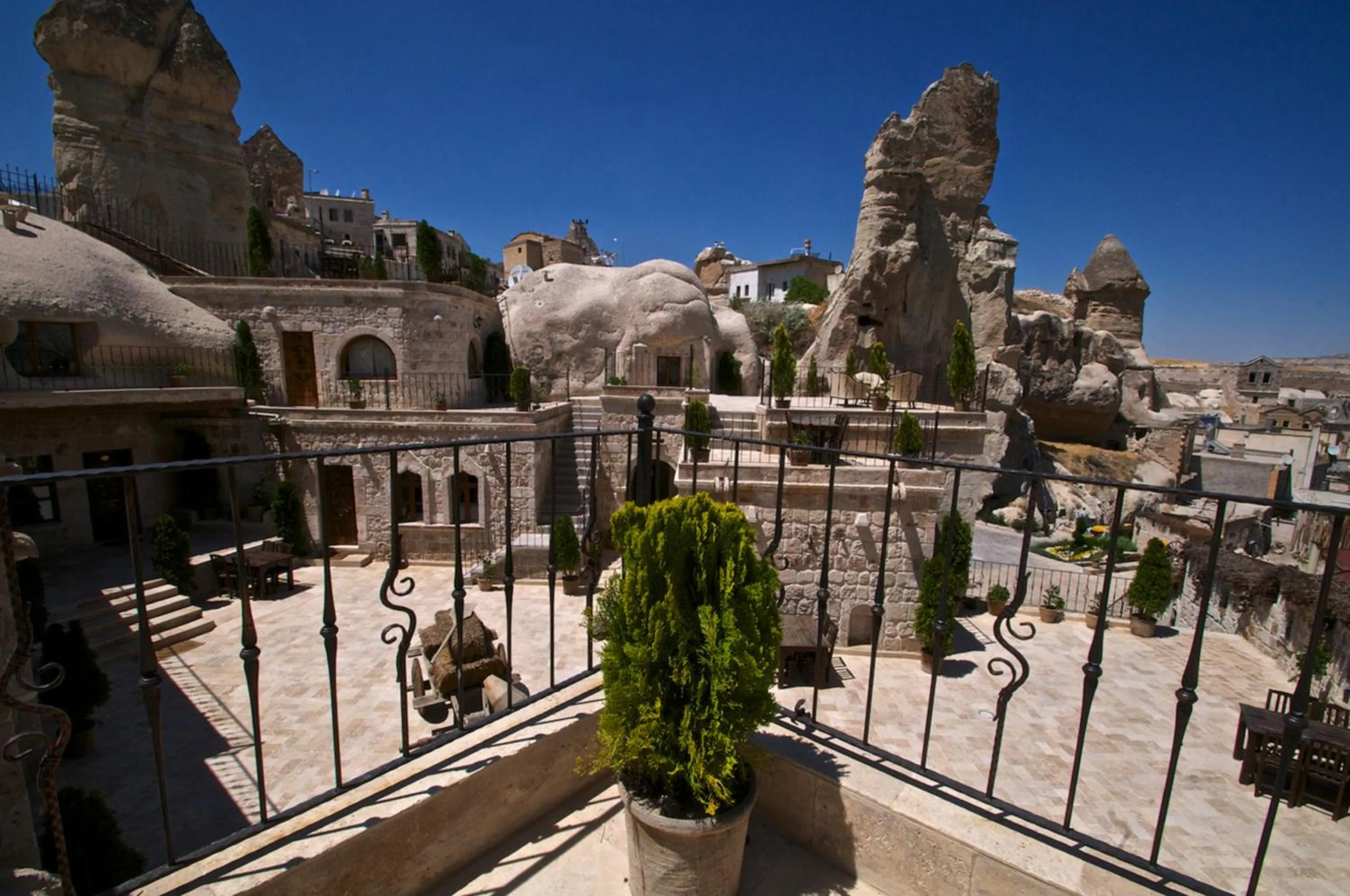 Balcony/Terrace in Grand Cave Suites