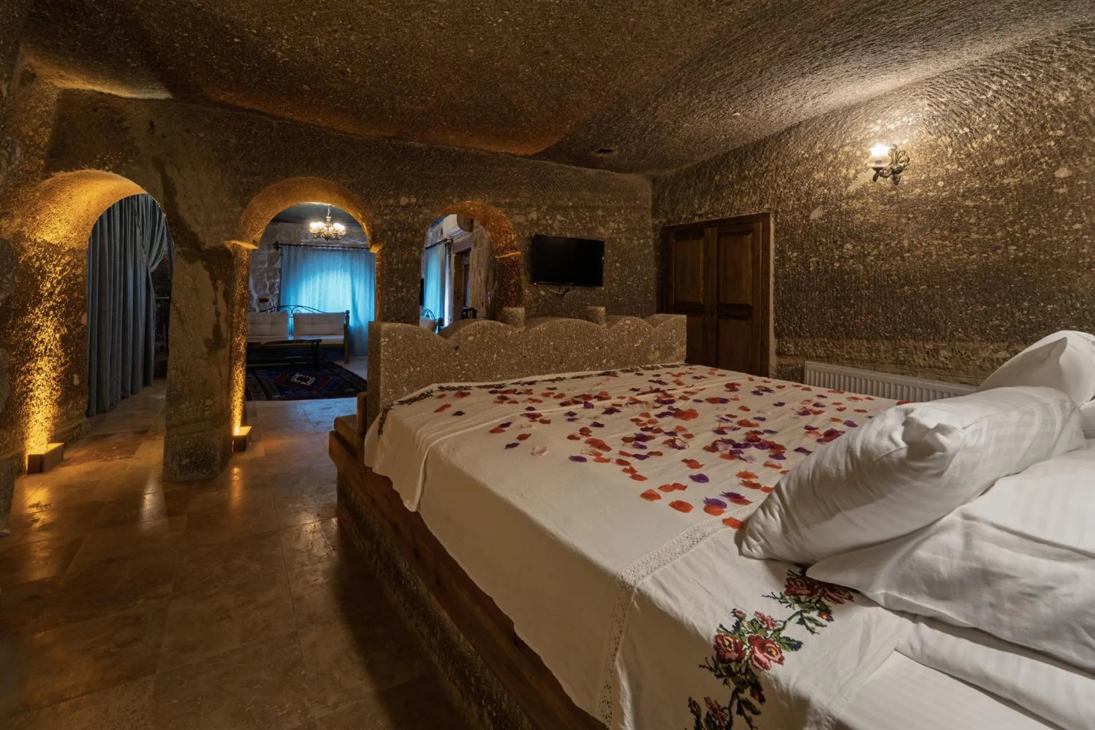 Bed in Grand Cave Suites