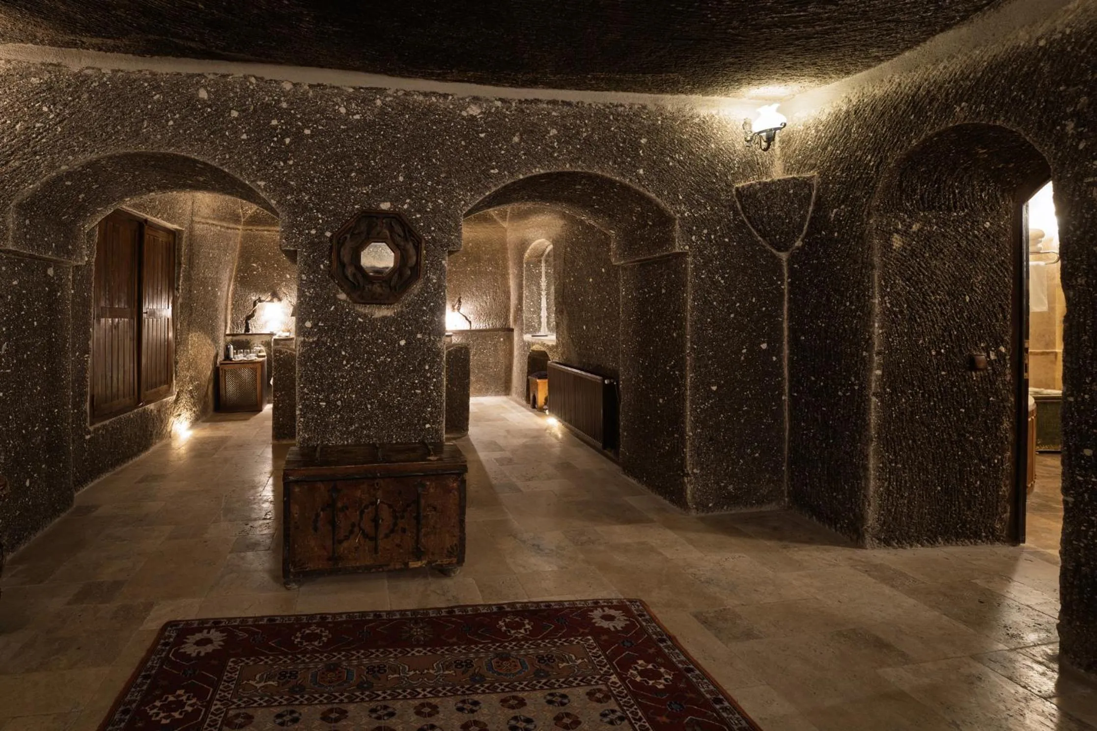 Living room in Grand Cave Suites