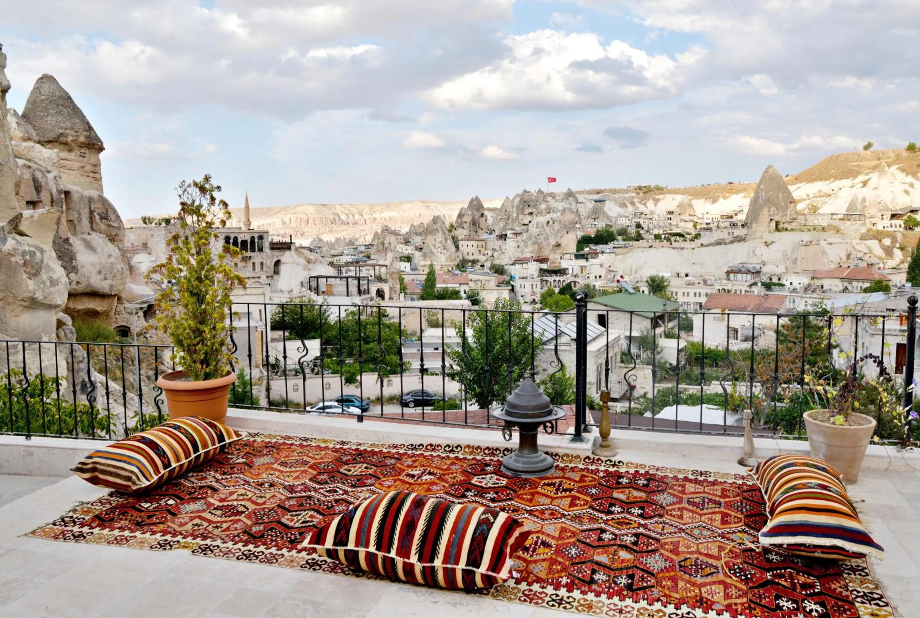 Mountain view in Grand Cave Suites