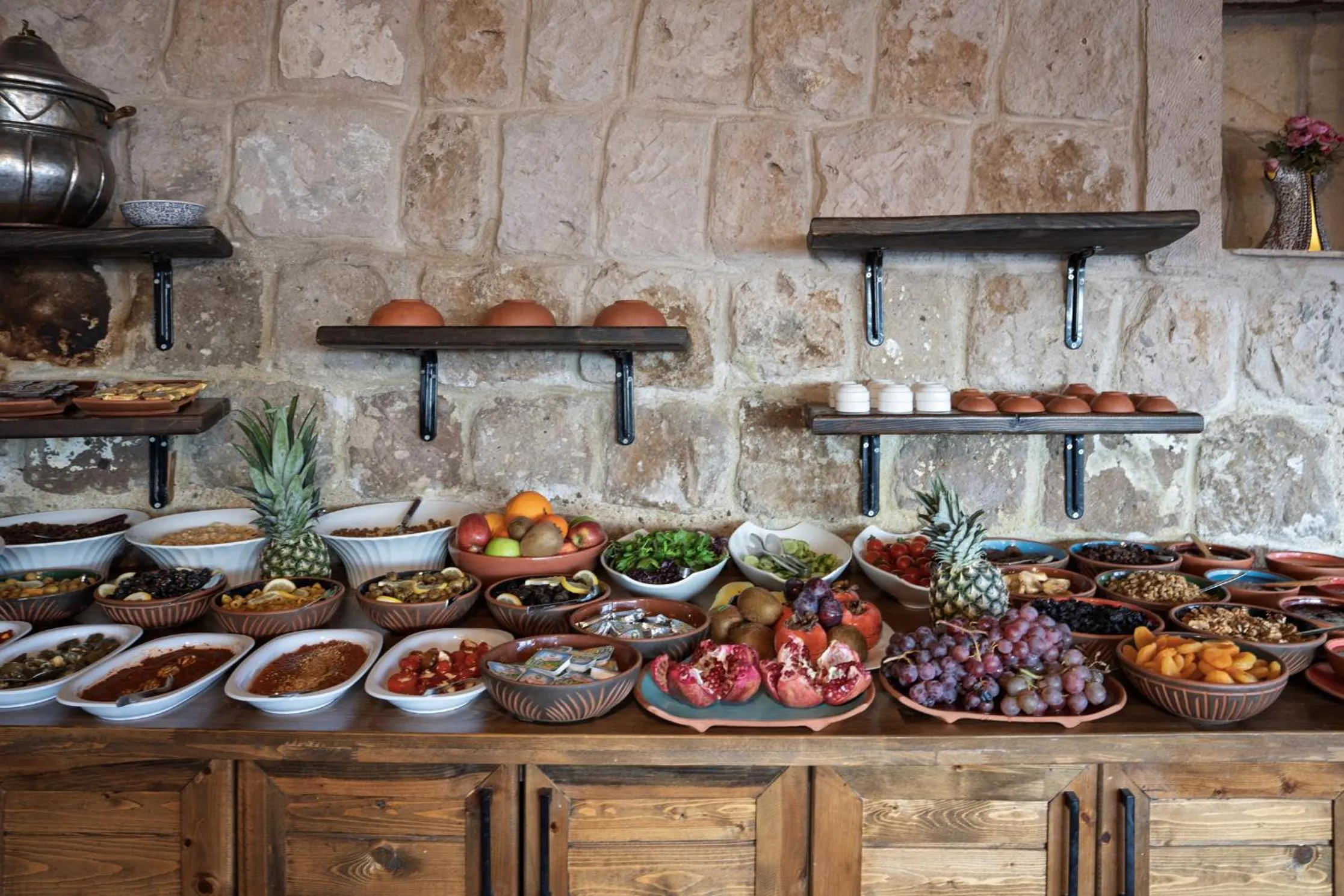 Breakfast in Grand Cave Suites