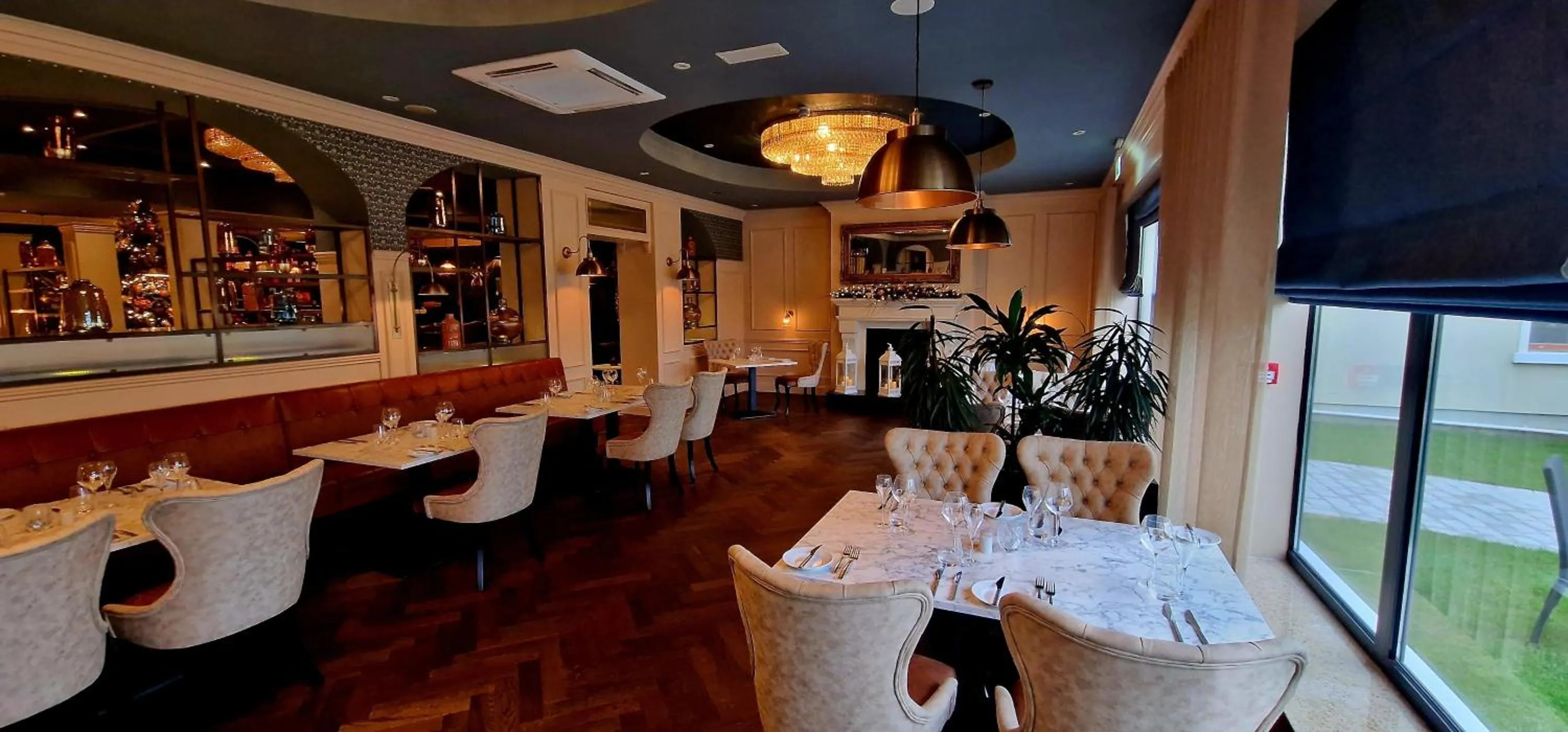 Restaurant/places to eat in Diamond Coast Hotel