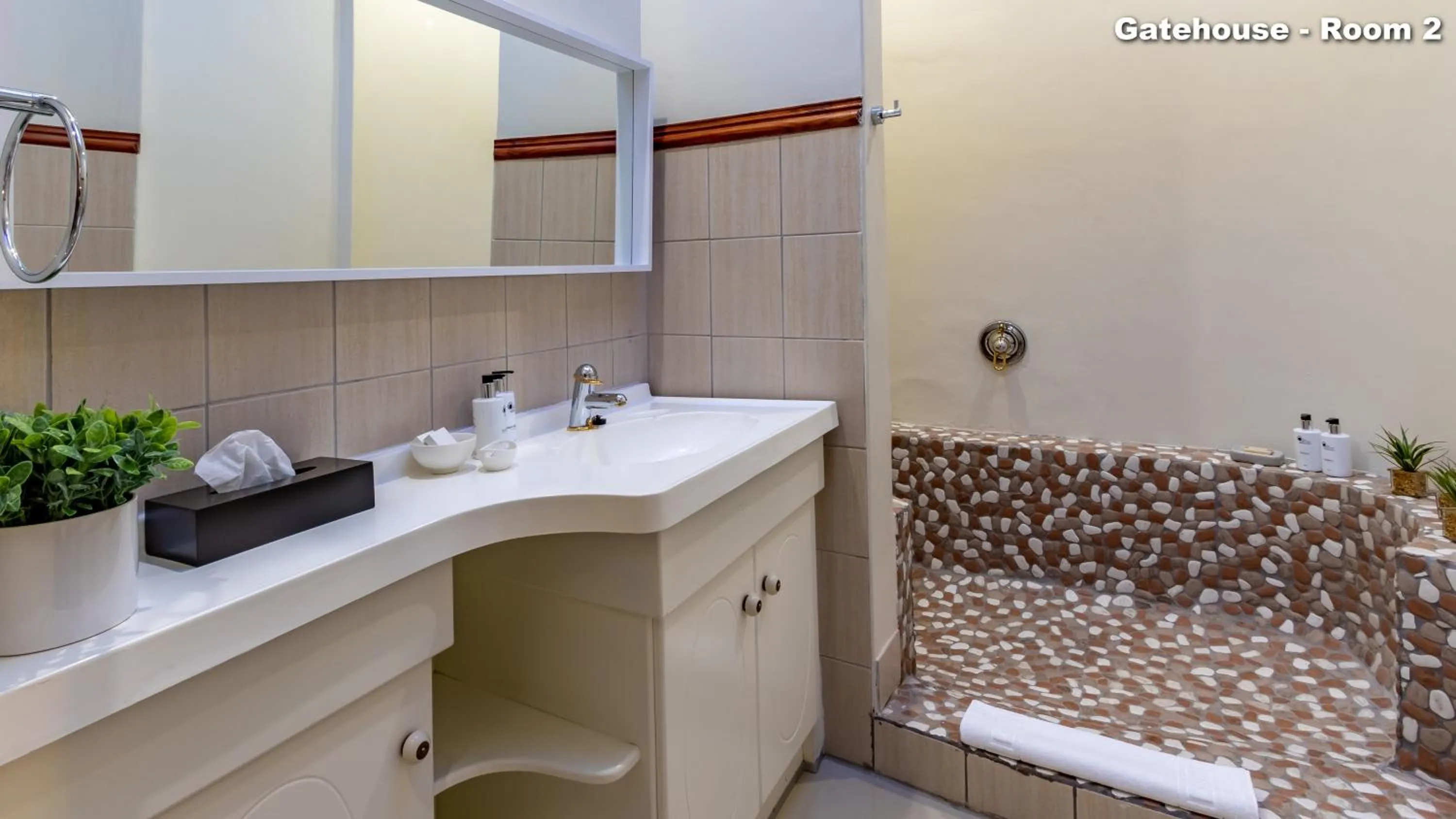 Bathroom in Christies at 32 on Russell