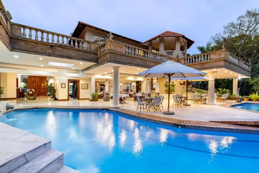 Restaurant/places to eat in Christies at 32 on Russell