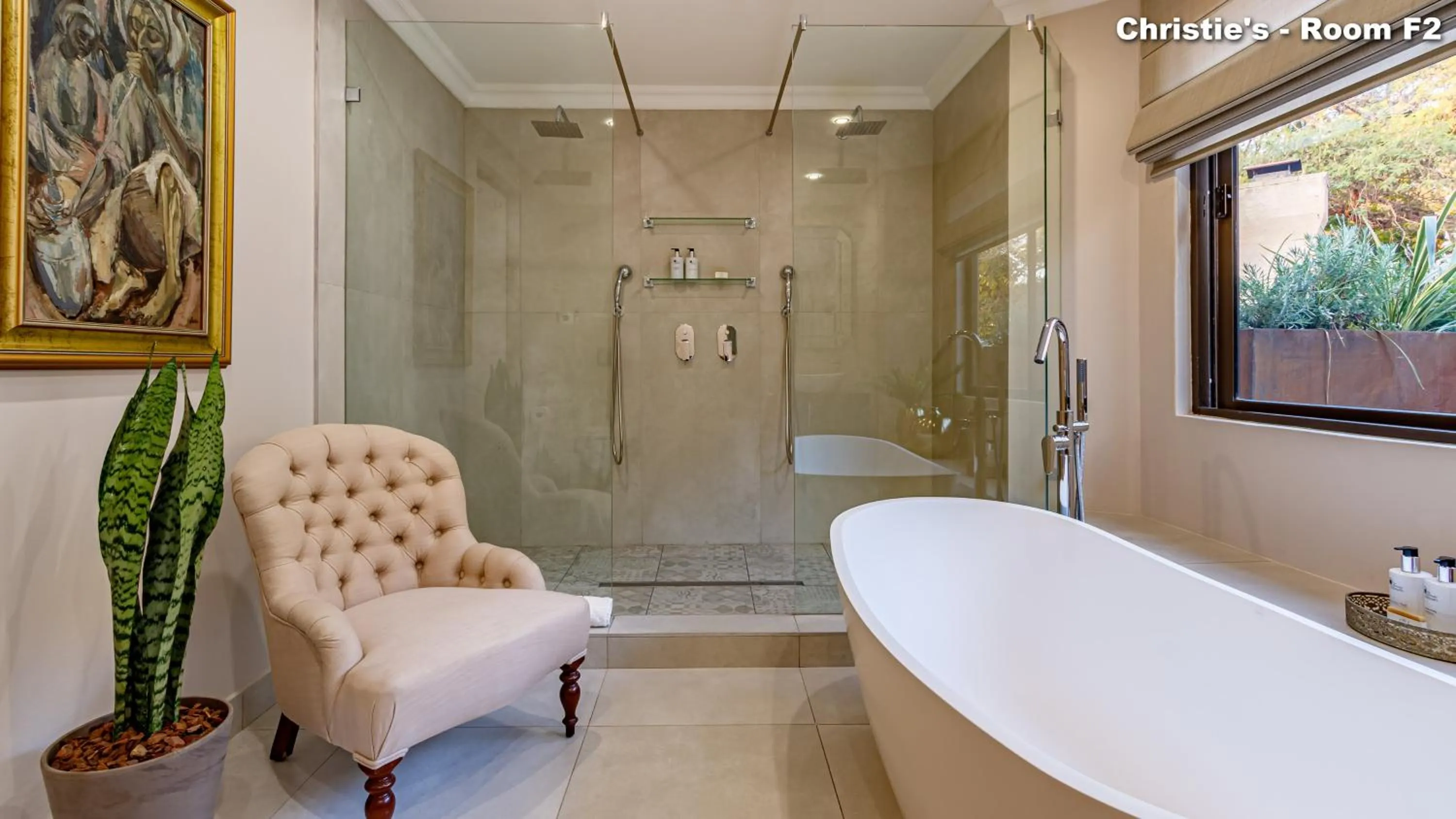 Shower in Christies at 32 on Russell