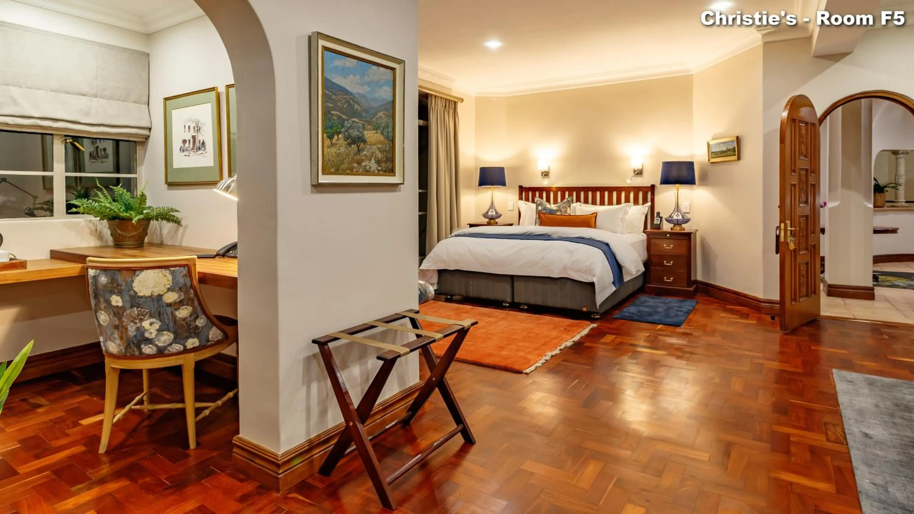 Photo of the whole room, Bed in Christies at 32 on Russell