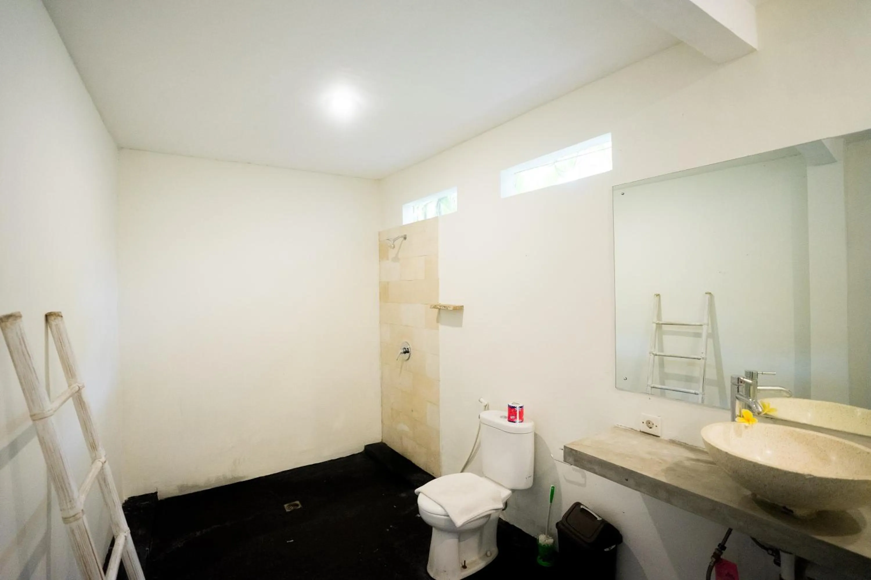 Toilet in The Catur Villa Seminyak