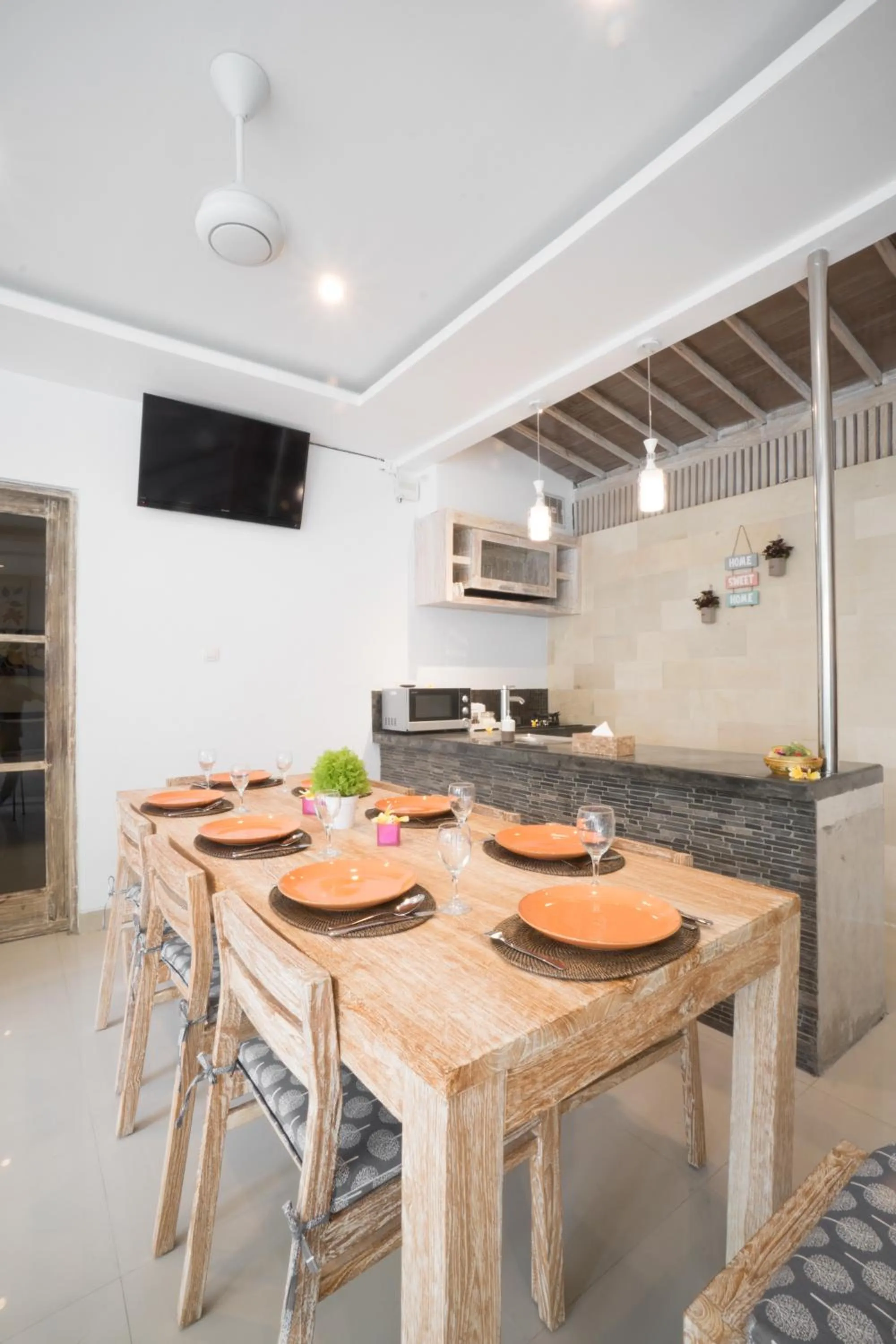 Dining area in The Catur Villa Seminyak