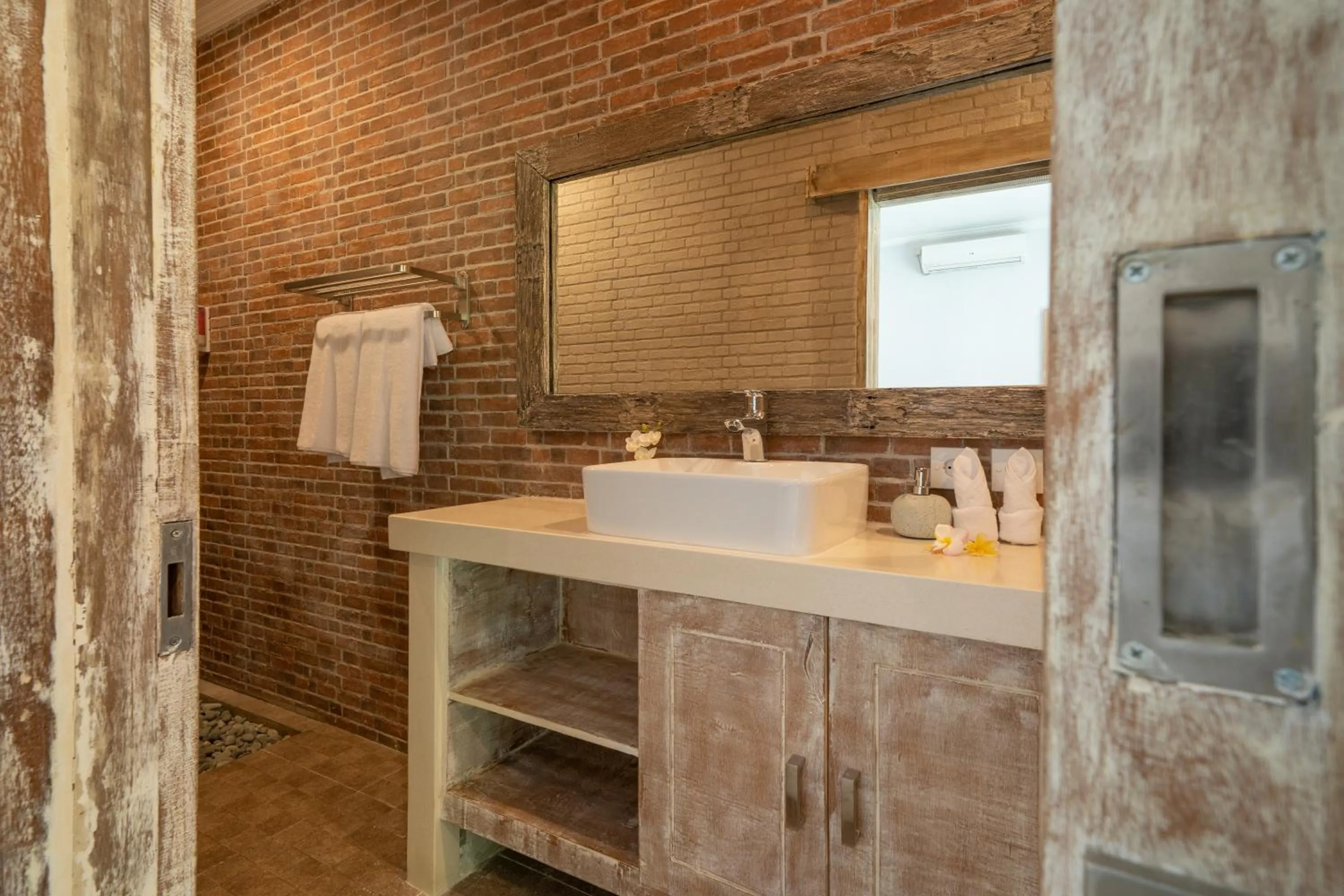 Bathroom in The Catur Villa Seminyak