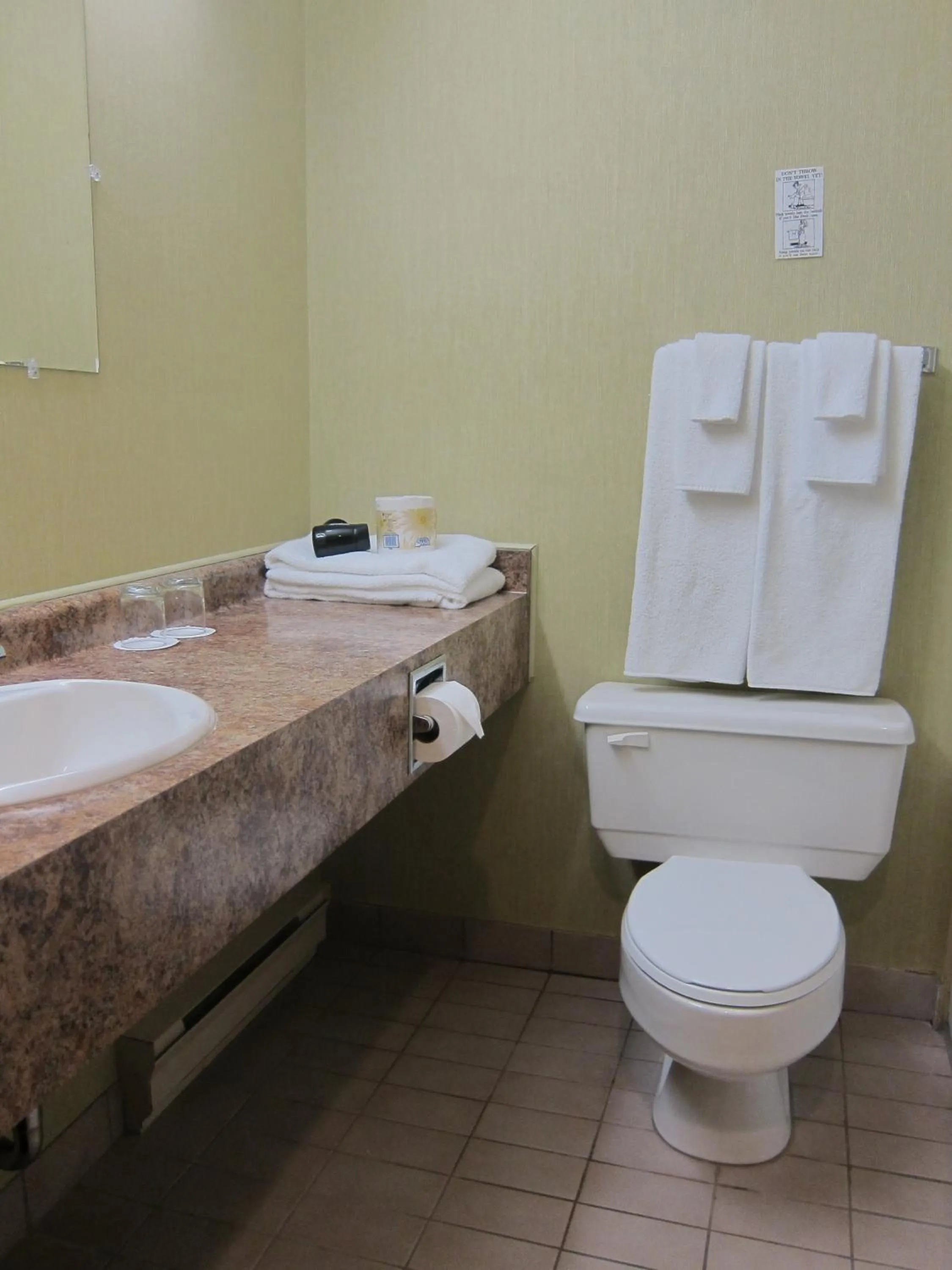 Bathroom in Annapolis Royal Inn & Suites