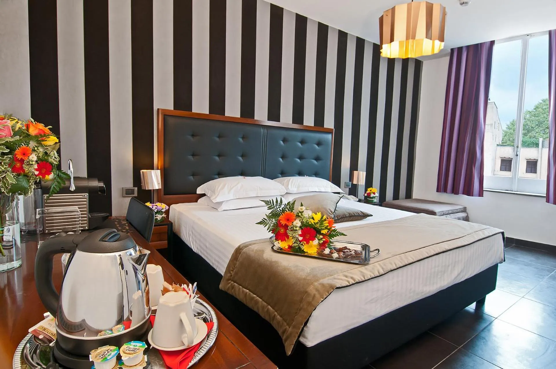 View (from property/room), Bed in Navona Colors Hotel