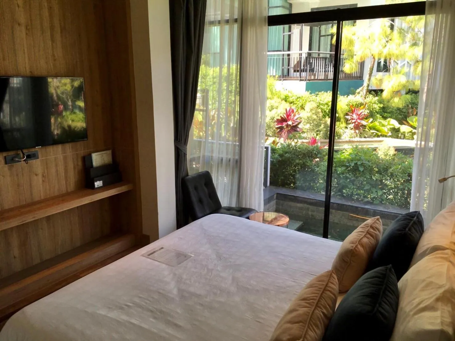 Bed in Green Pix Khaoyai