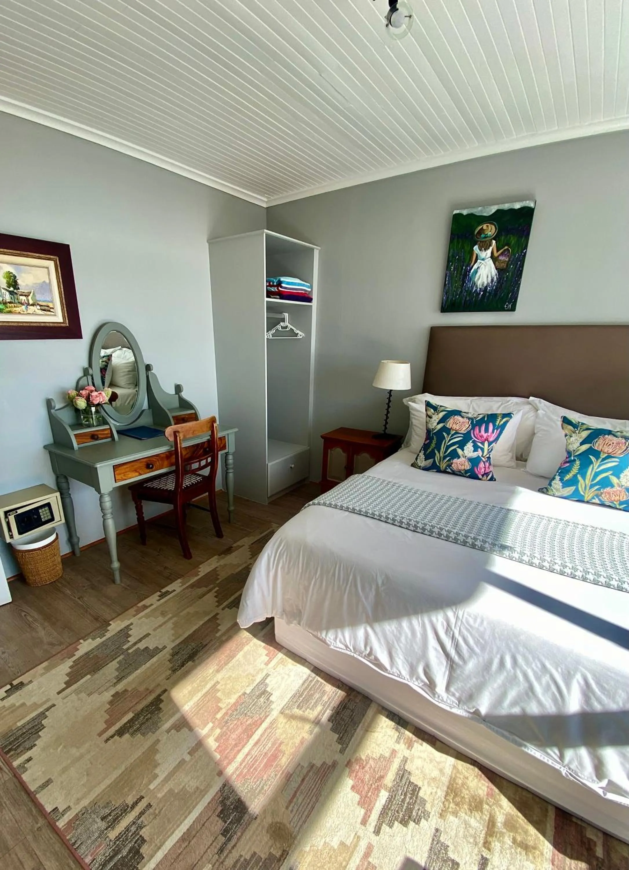 Shower, Bed in 3ColoursBlue Guest House