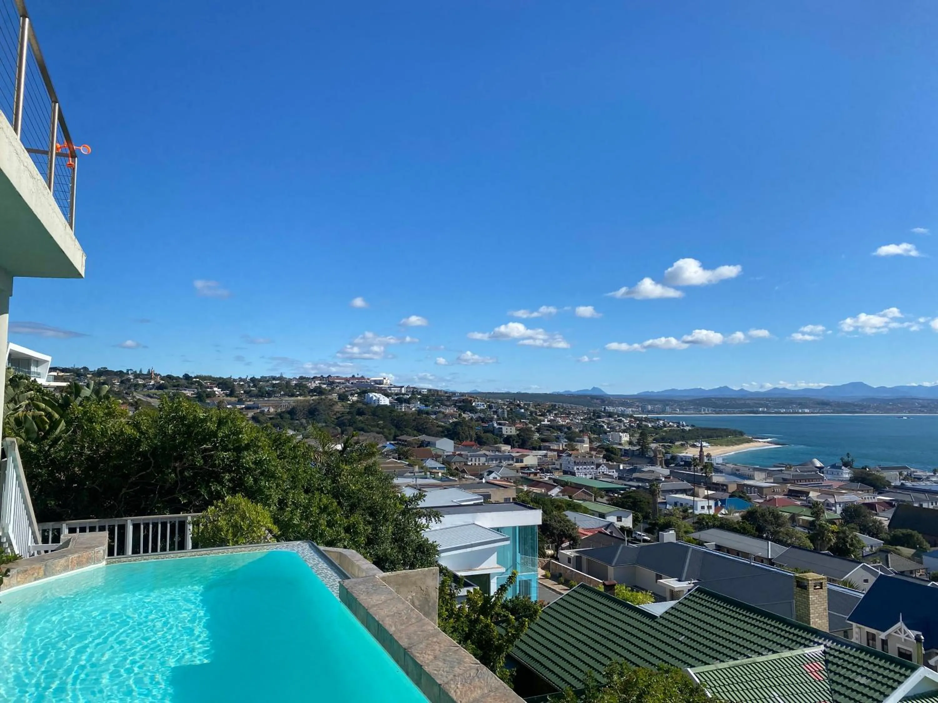 Swimming pool in 3ColoursBlue Guest House