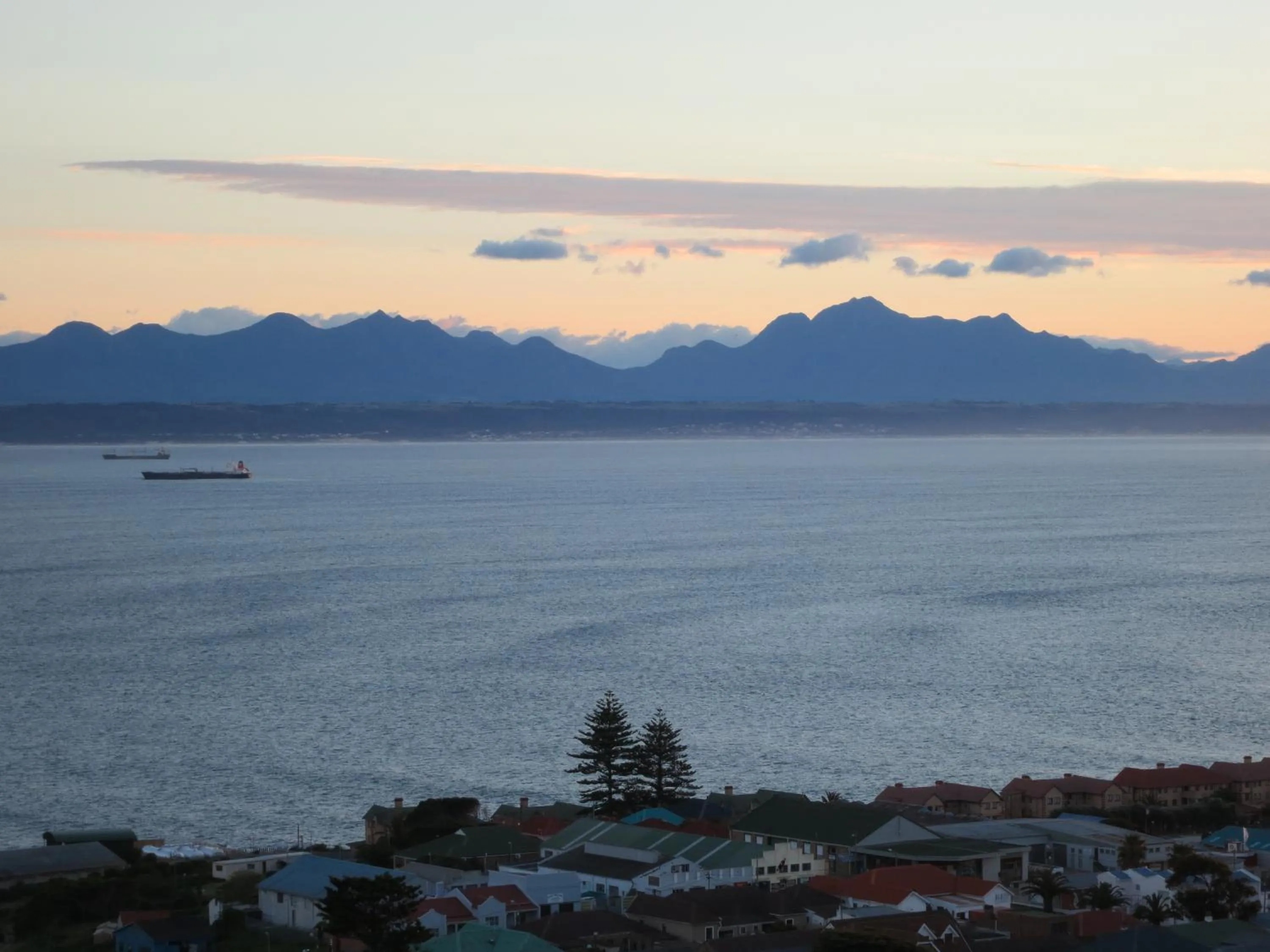 3ColoursBlue Guest House