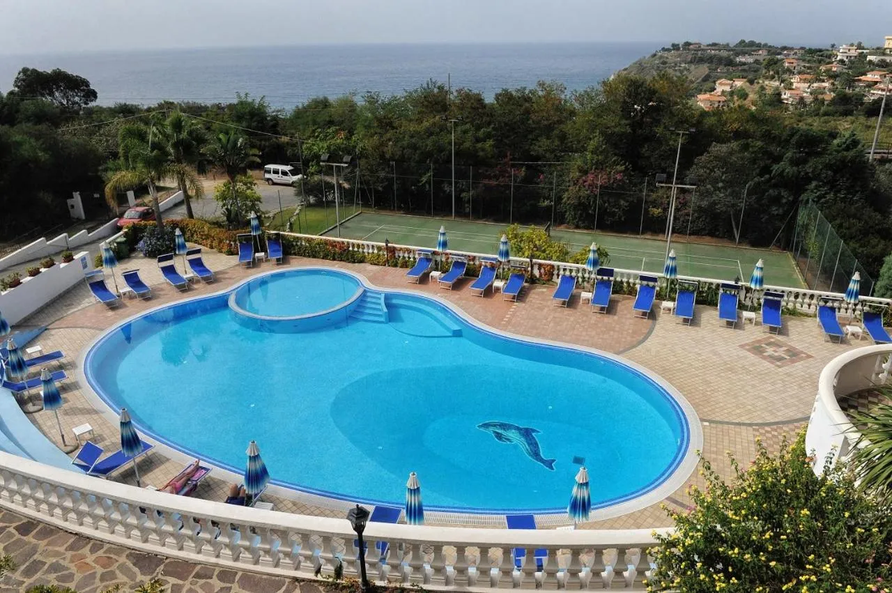 Pool view in Villaggio Pineta Petto Bianco