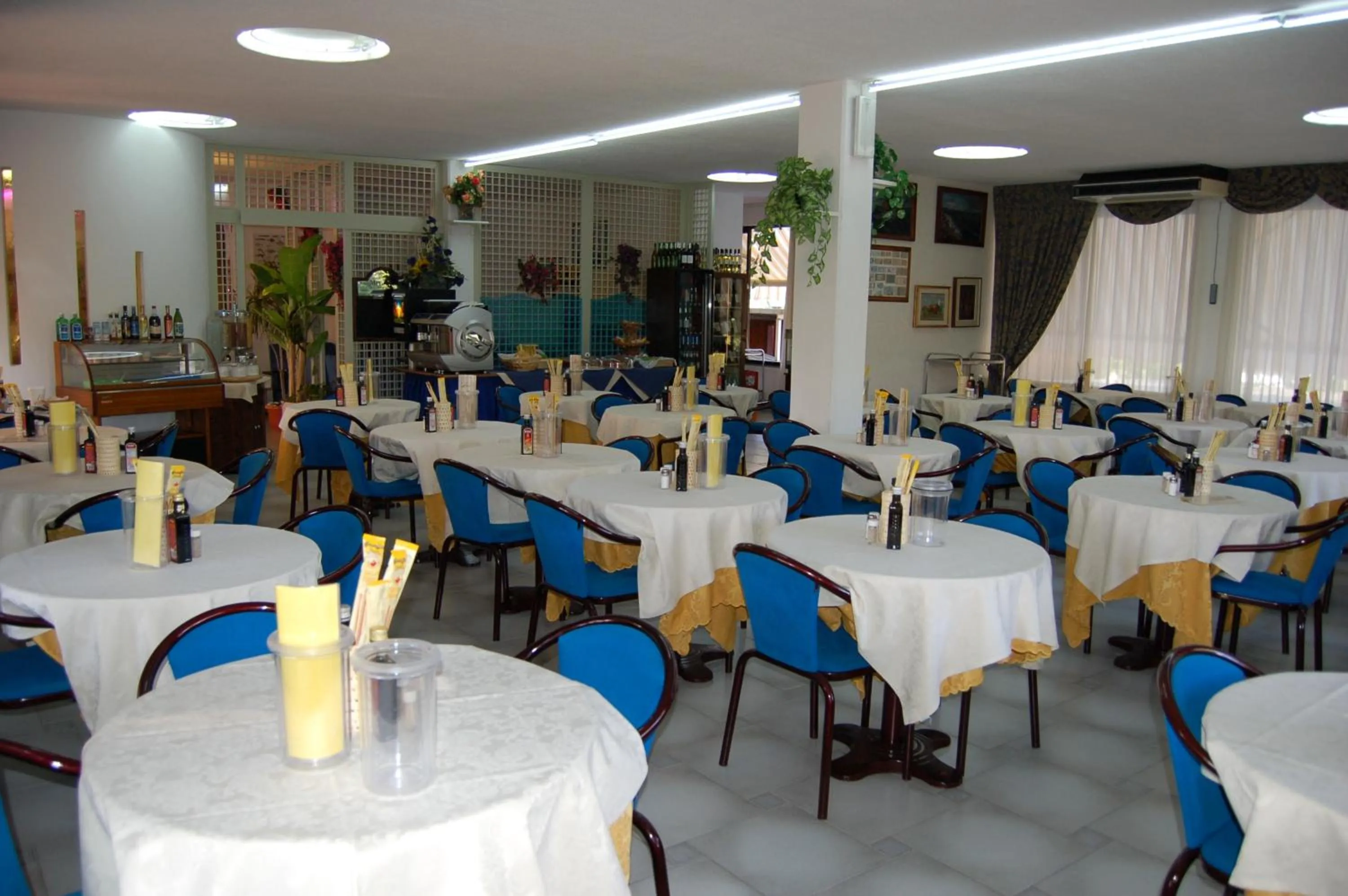 Restaurant/places to eat in Hotel Anfora