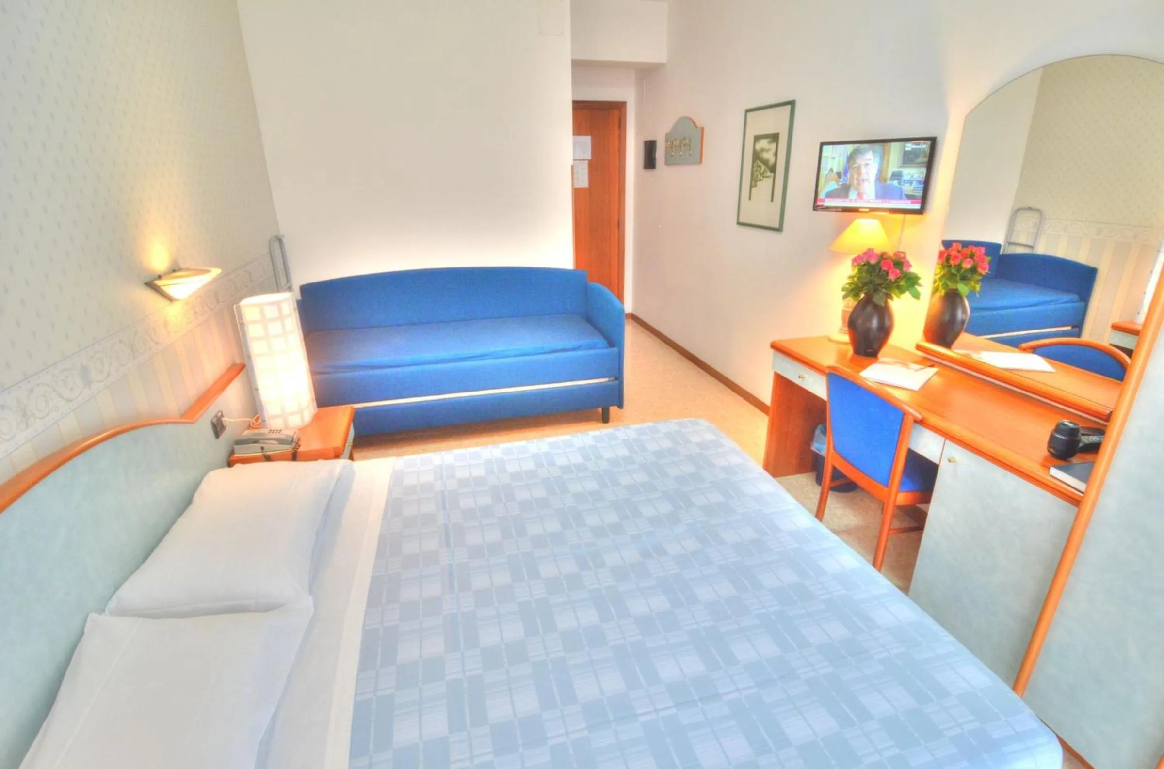 Bedroom, Bed in Family Hotel Relax