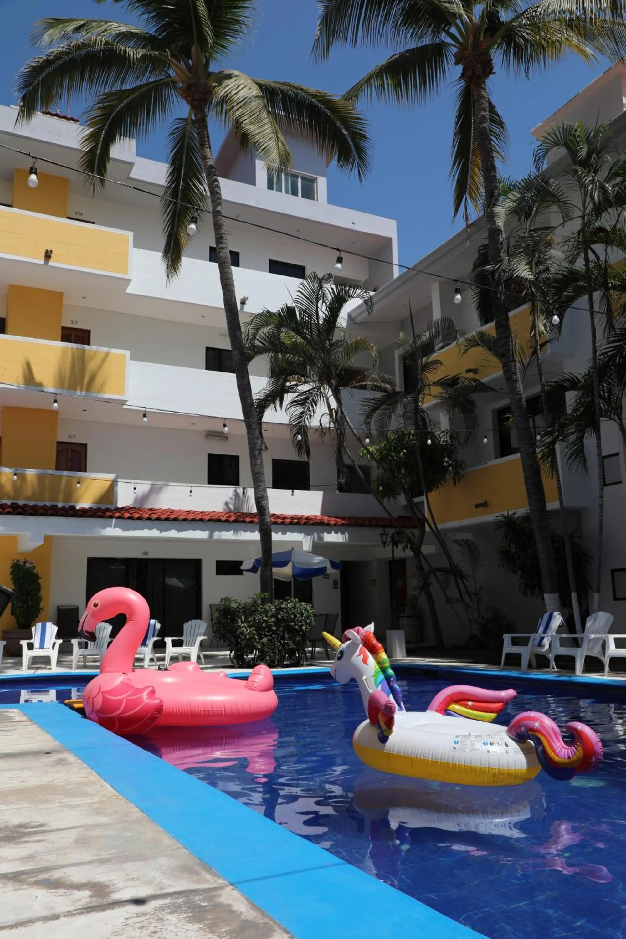 Swimming pool in Hotel Costa Brava
