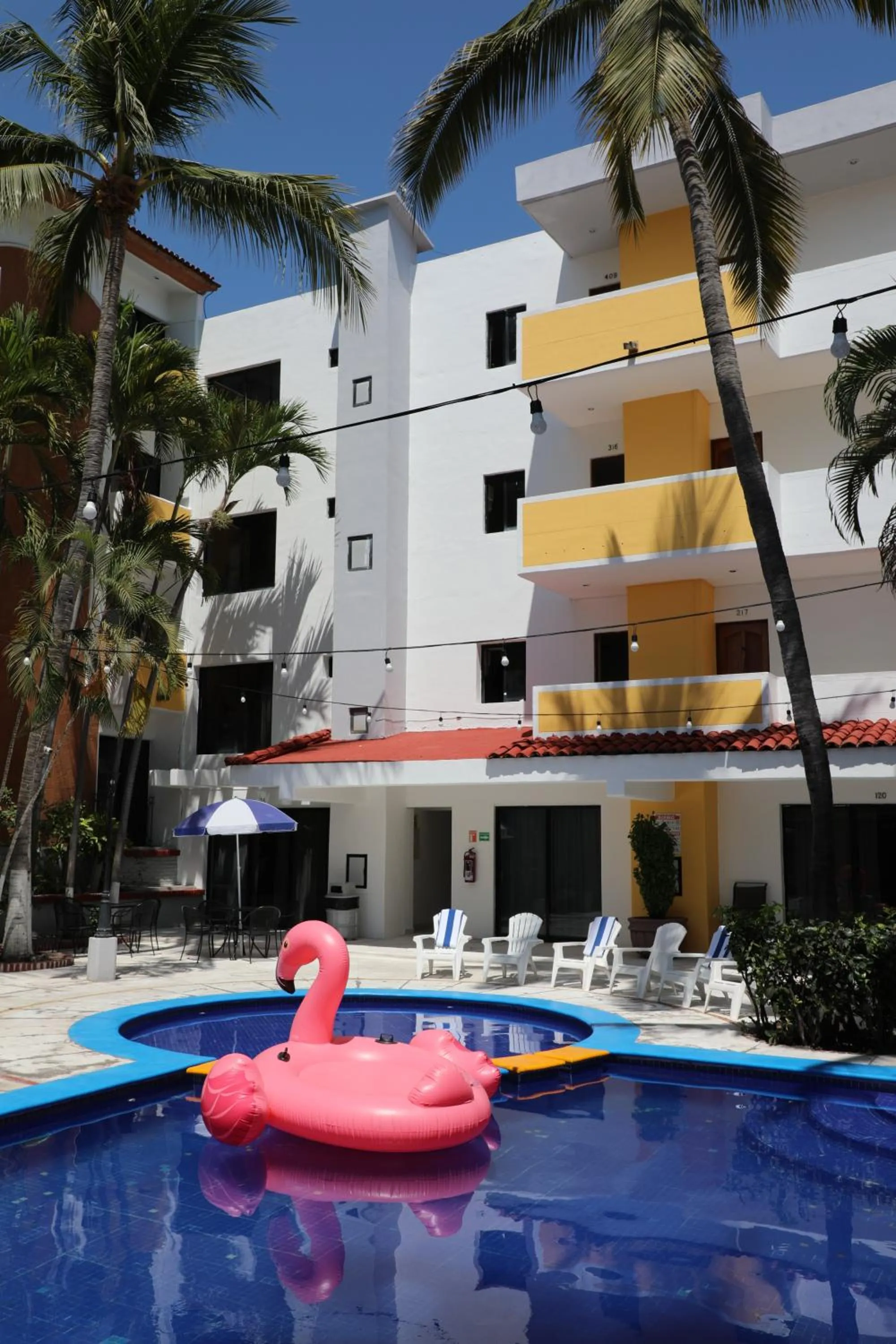 Swimming pool in Hotel Costa Brava
