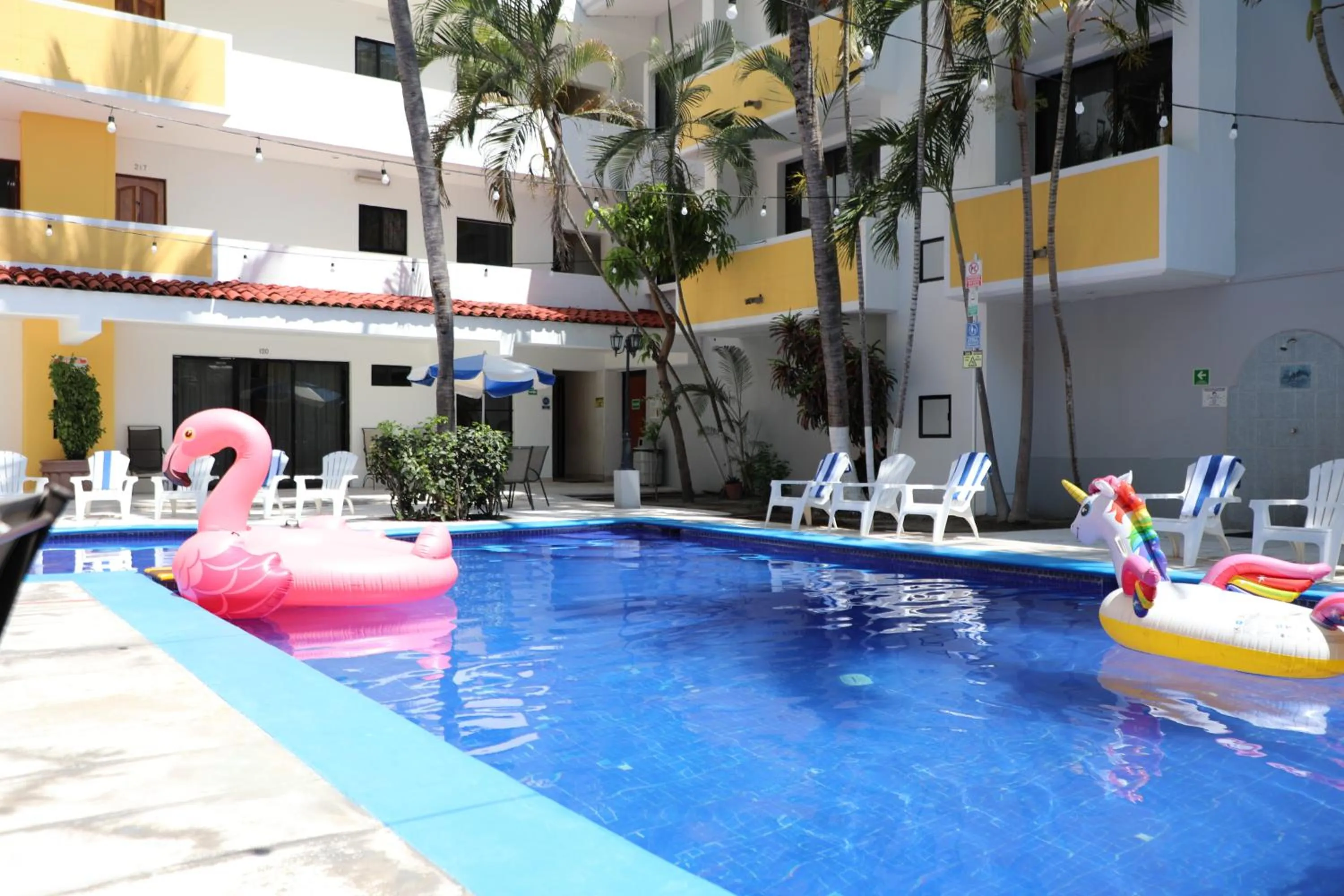 Swimming pool in Hotel Costa Brava