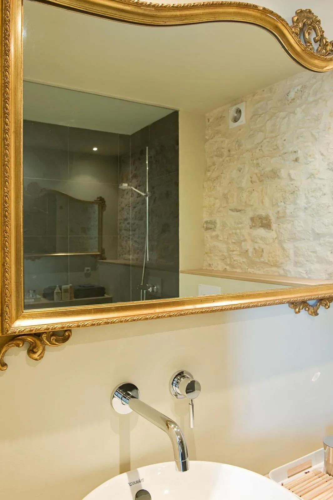 Shower in Domaine de L'Isle Basse