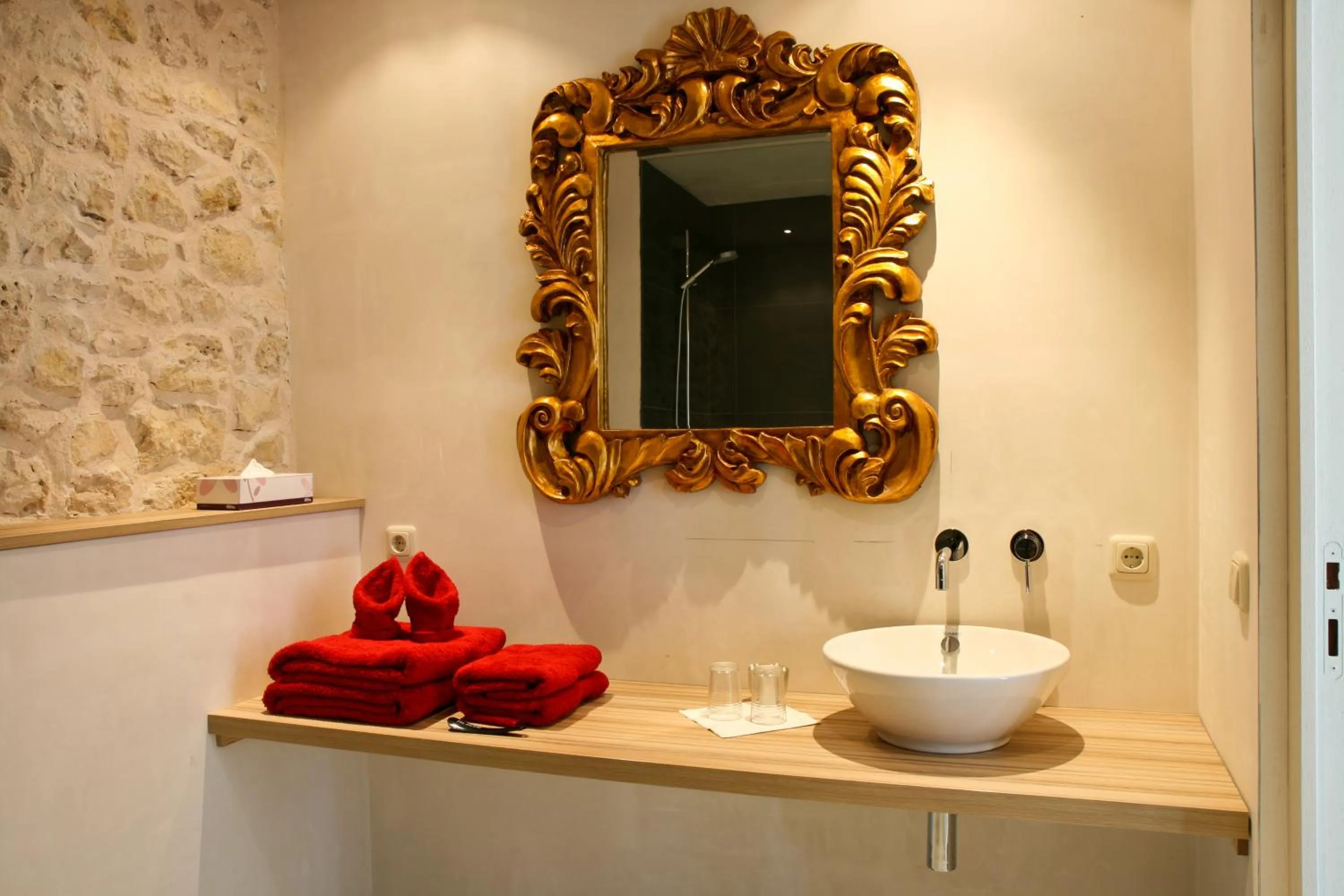 Bathroom in Domaine de L'Isle Basse