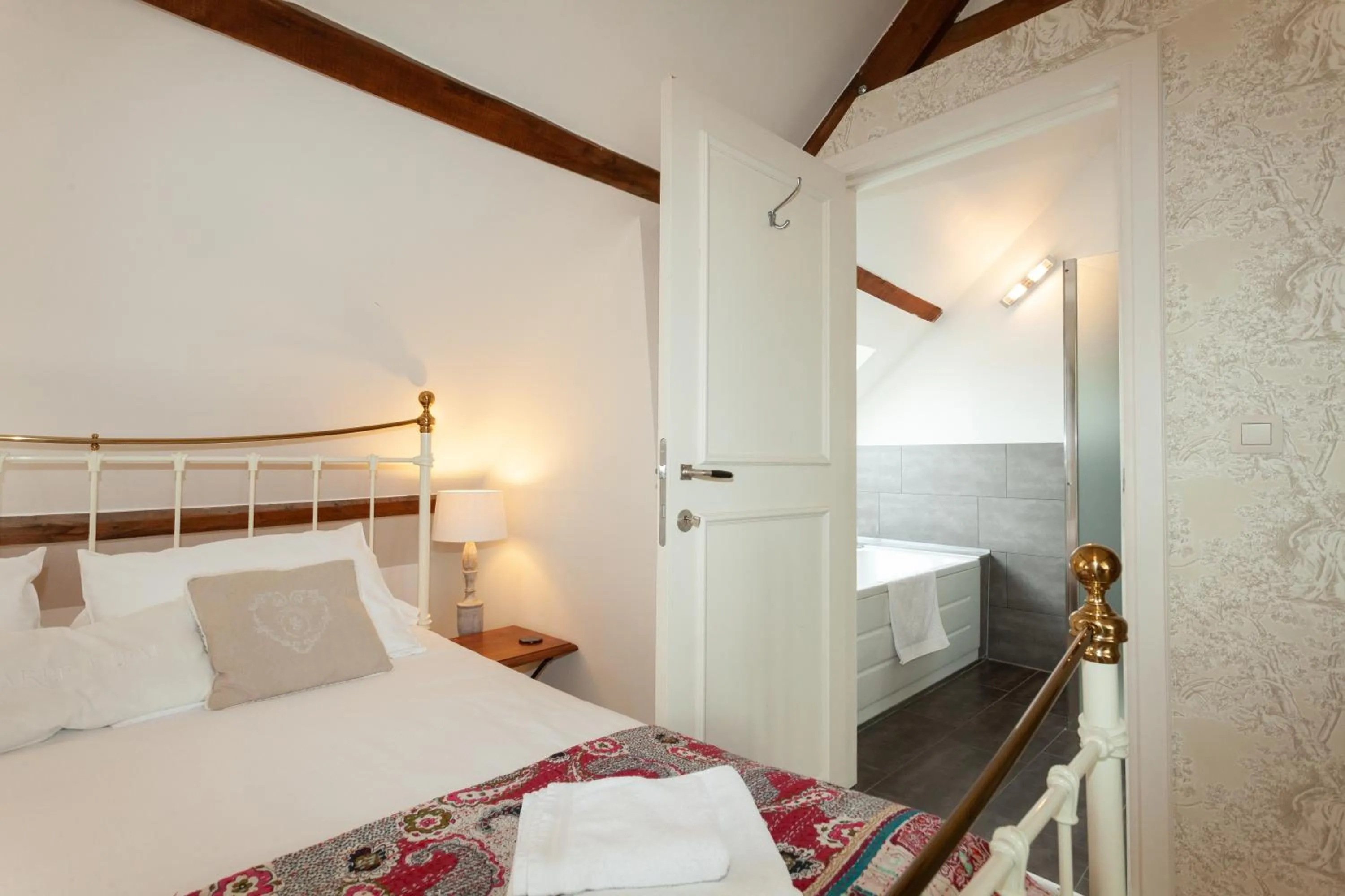 Bathroom, Bed in Boutique B&B The Townhouse