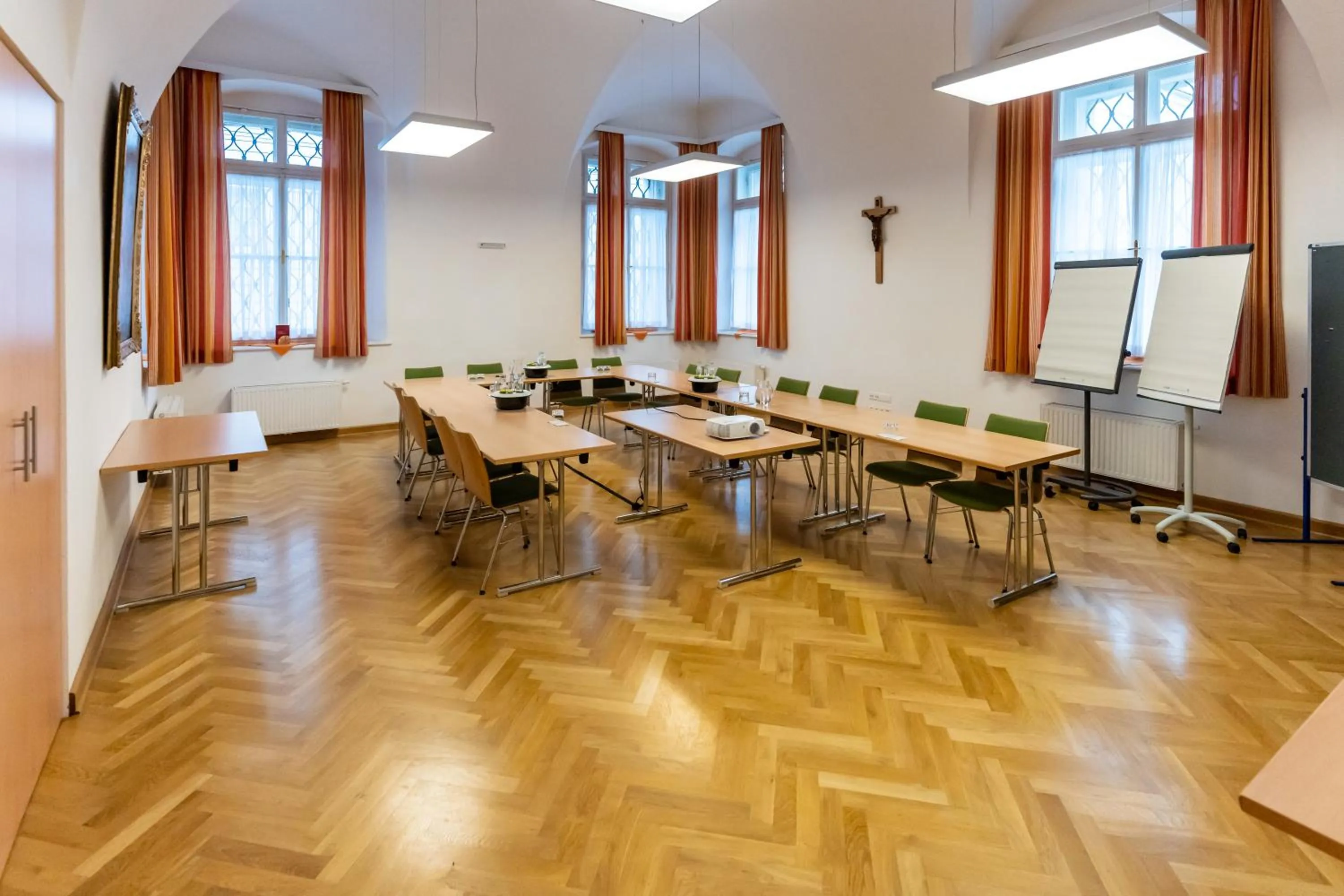 Meeting/conference room in Gästehaus im Priesterseminar Salzburg