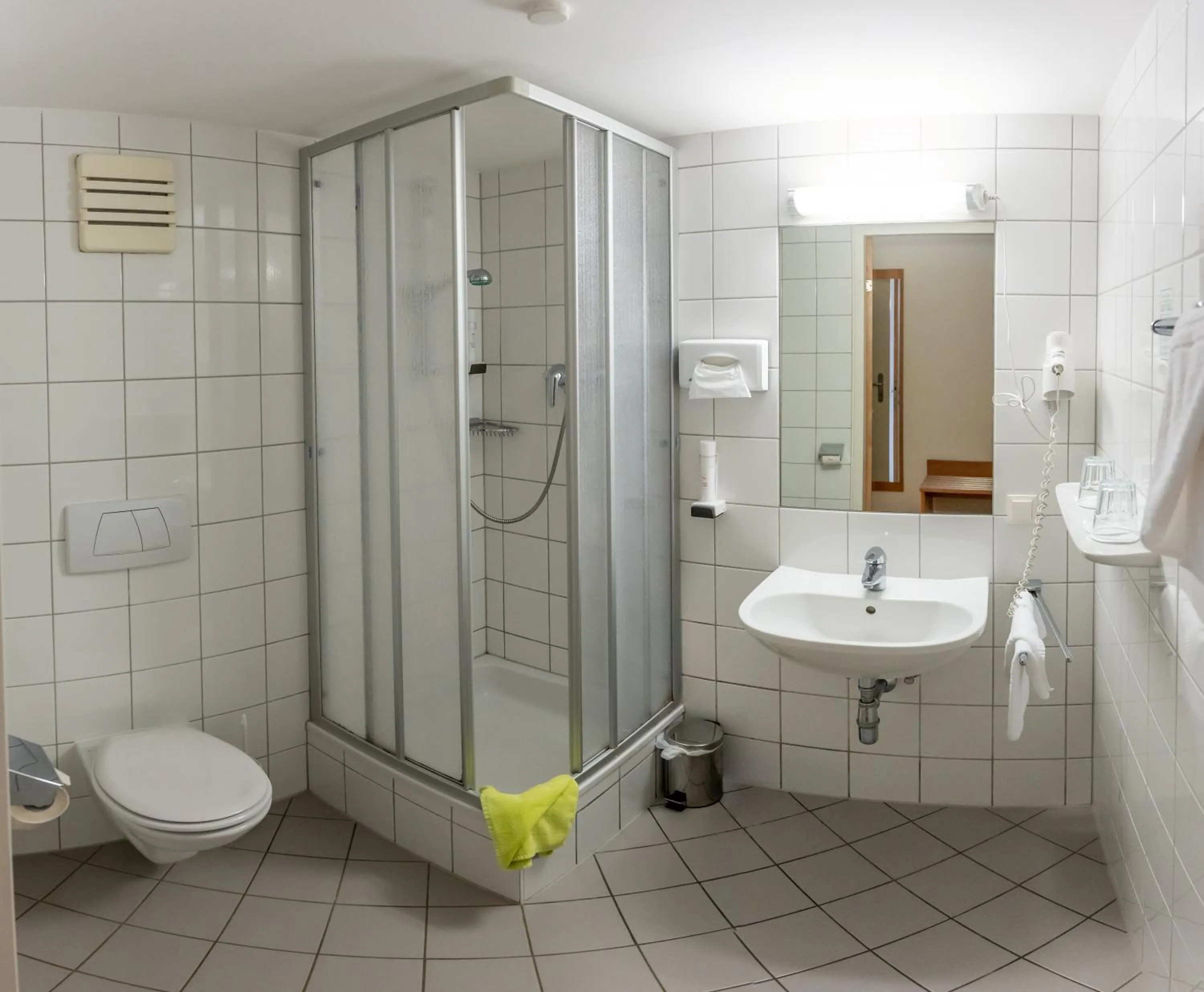 Bathroom in Gästehaus im Priesterseminar Salzburg