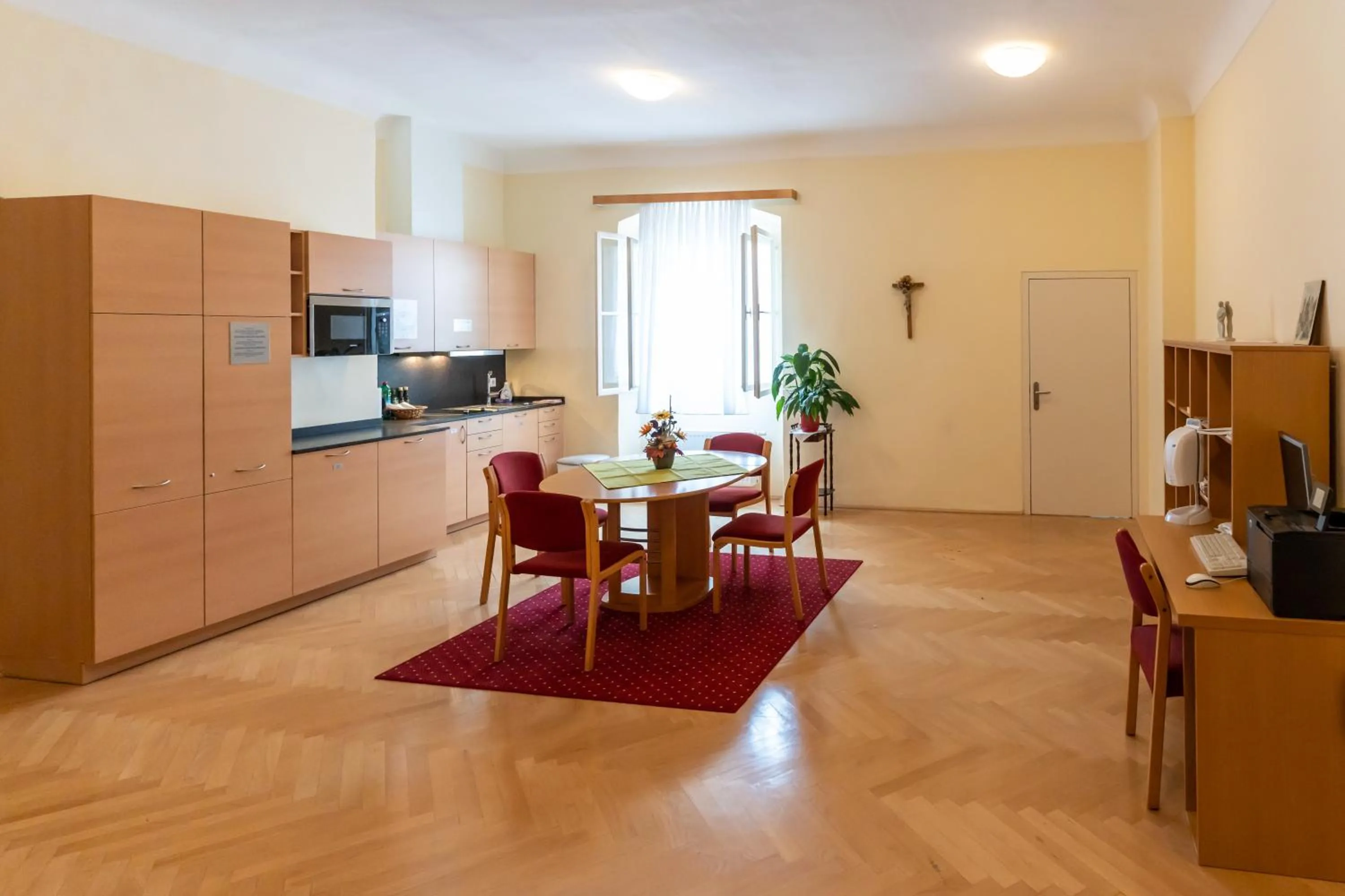 Communal kitchen in Gästehaus im Priesterseminar Salzburg