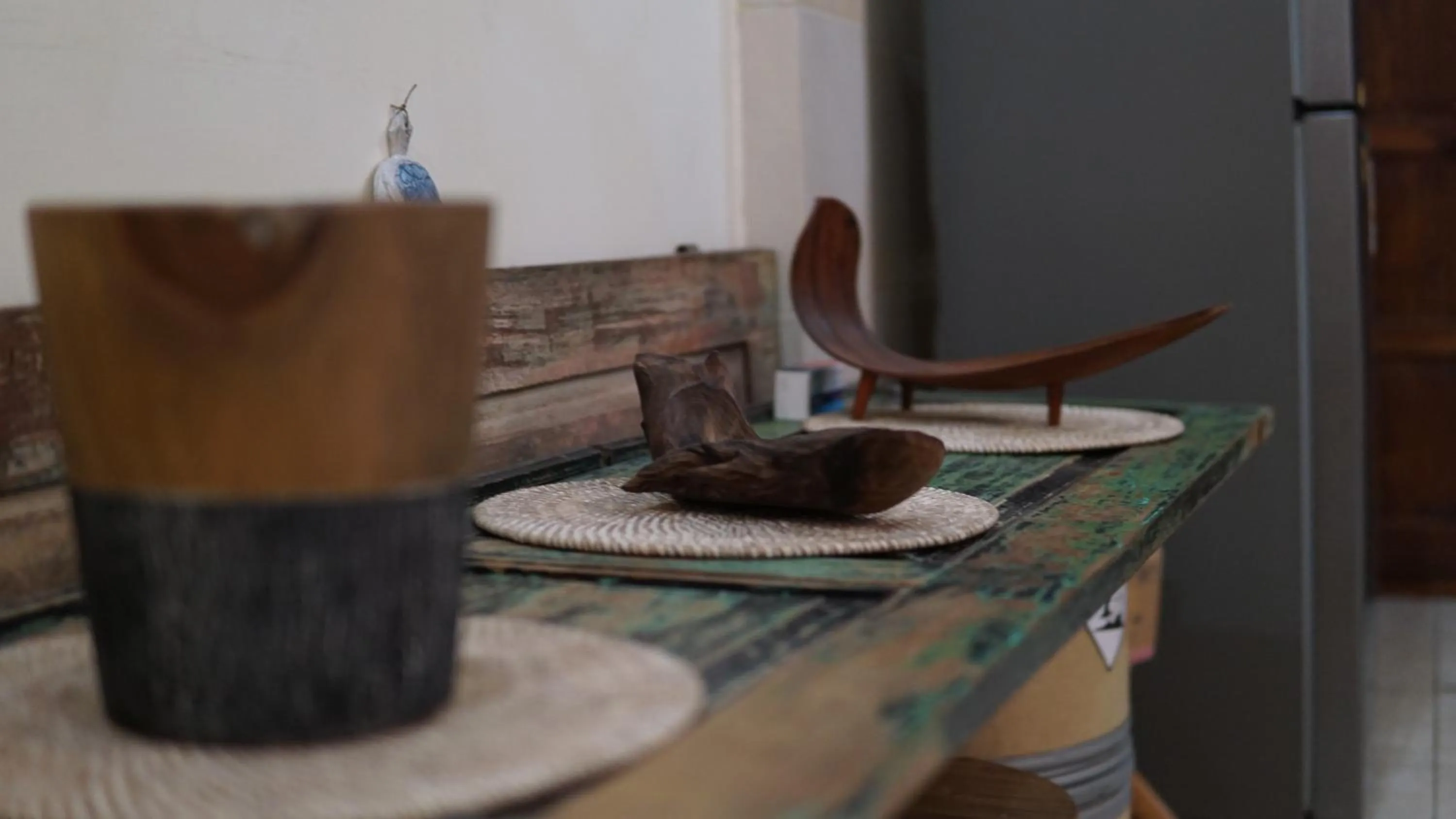 Decorative detail in Oke Baik Hostel