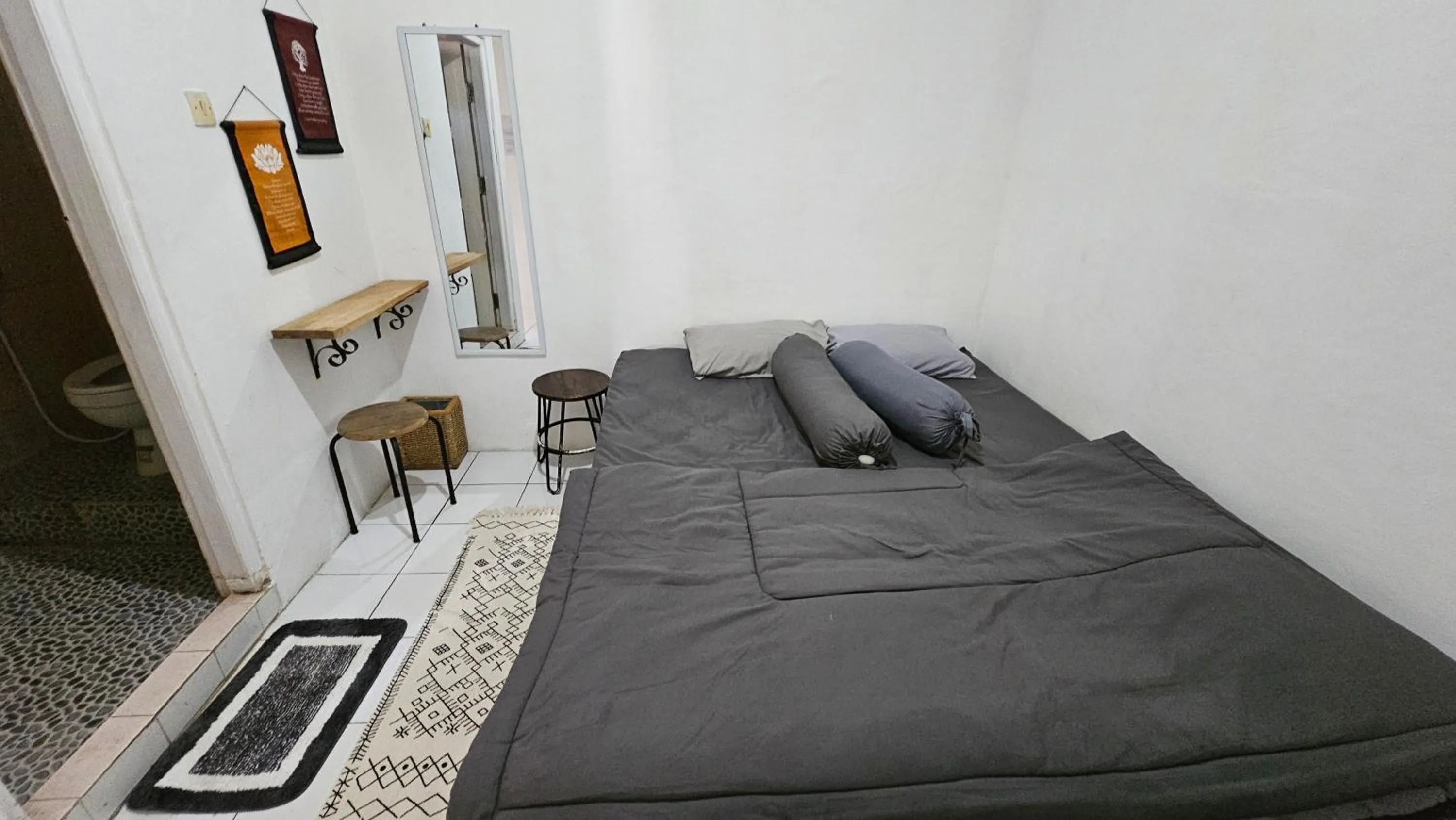 Bedroom, Bed in Oke Baik Hostel