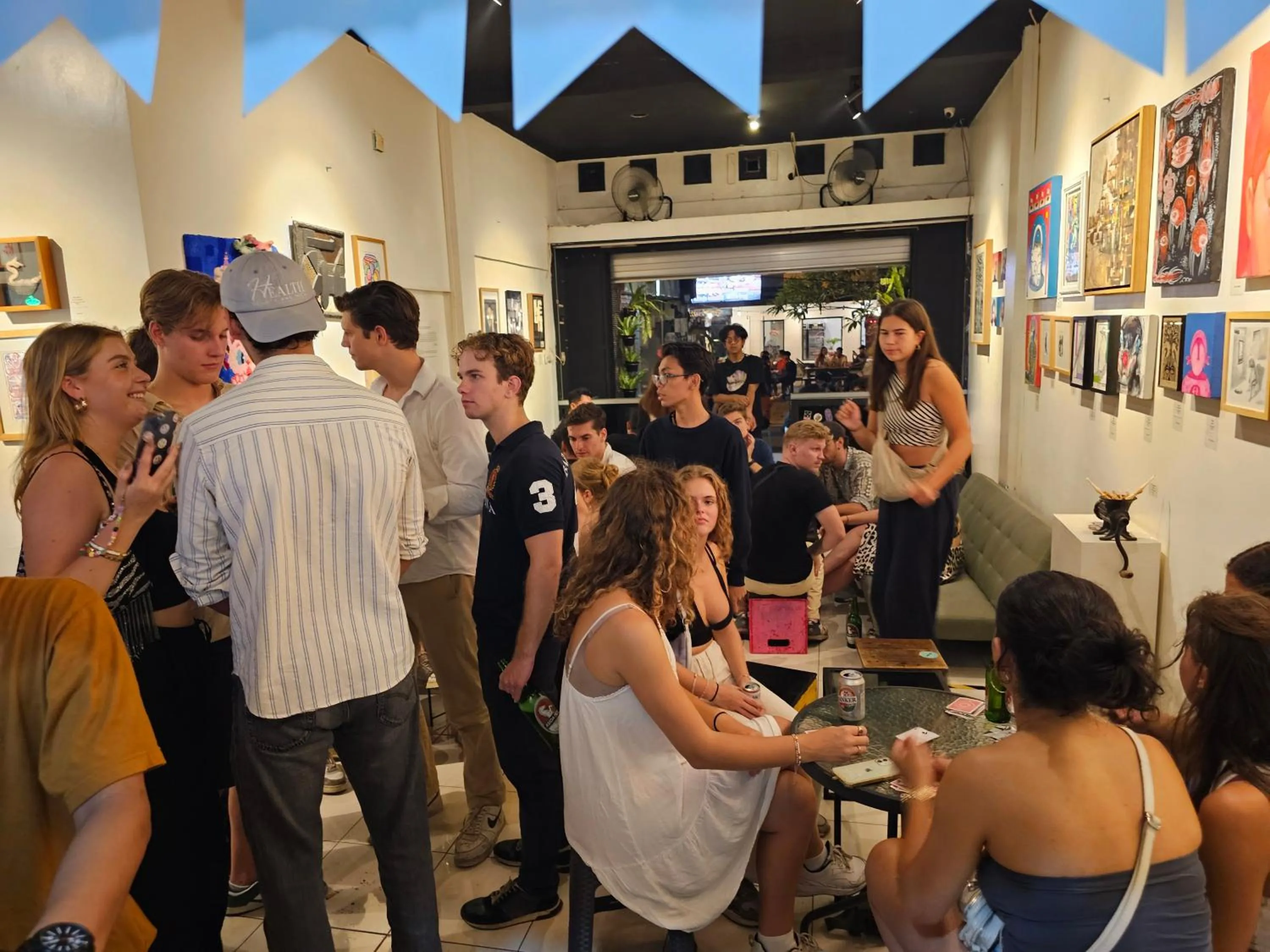 Food and drinks in Oke Baik Hostel