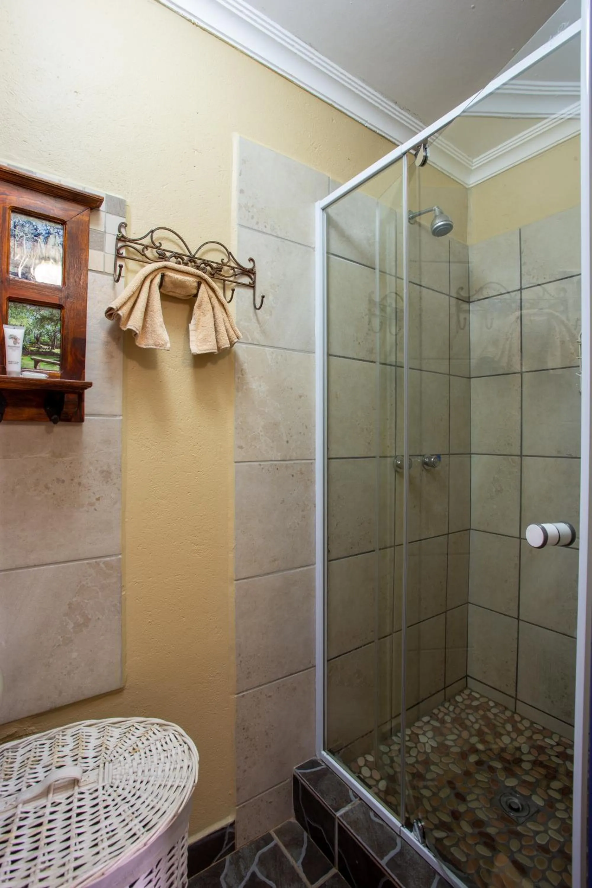 Shower in Doringpoort Lodge