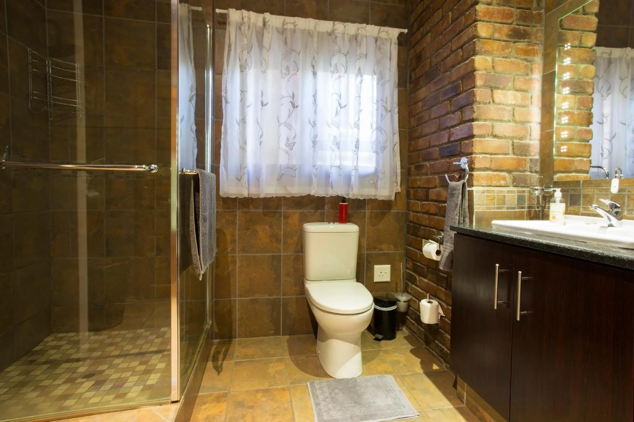 Bathroom in Doringpoort Lodge