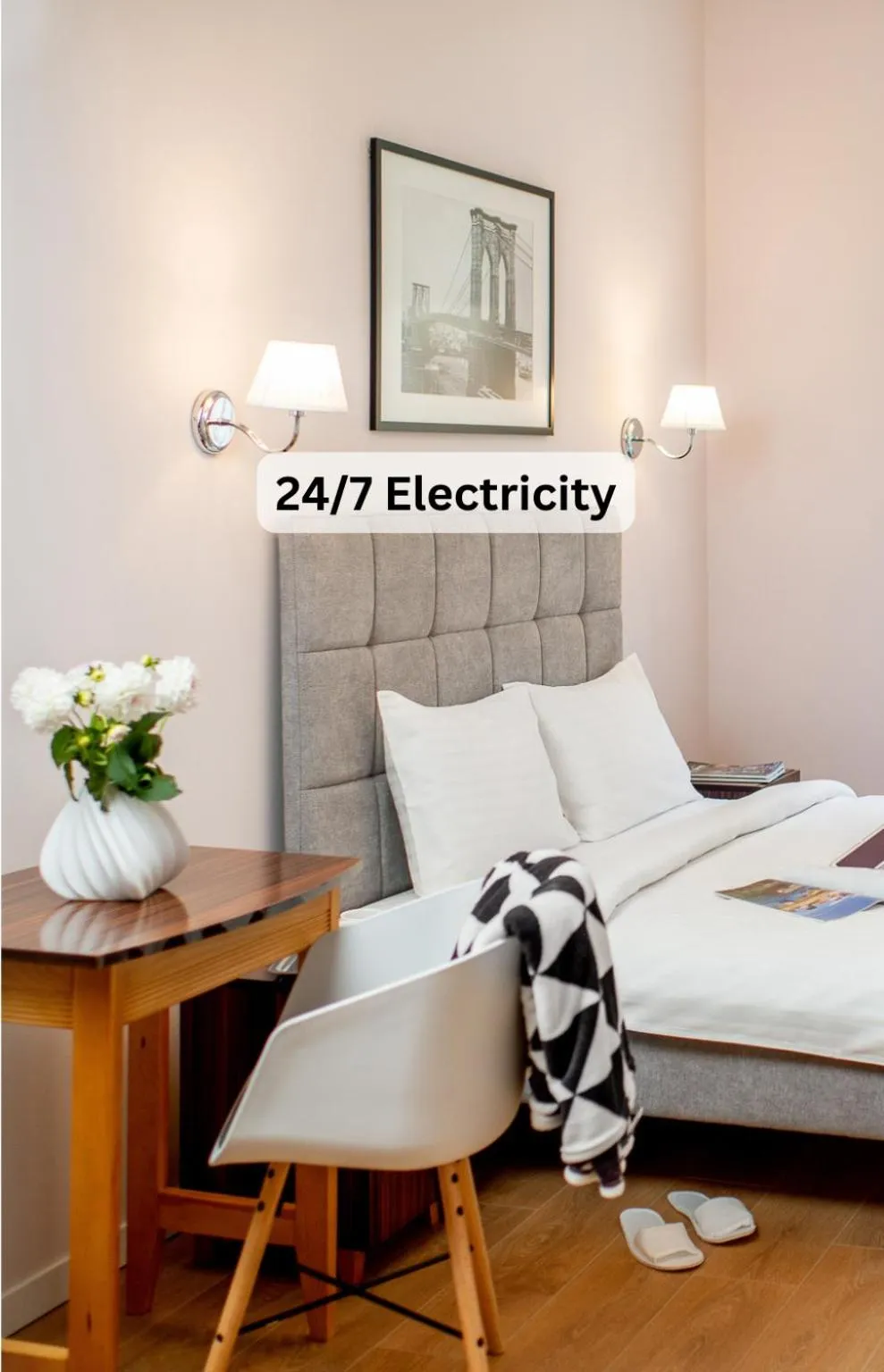 Bed in Art Deco Central Rooms