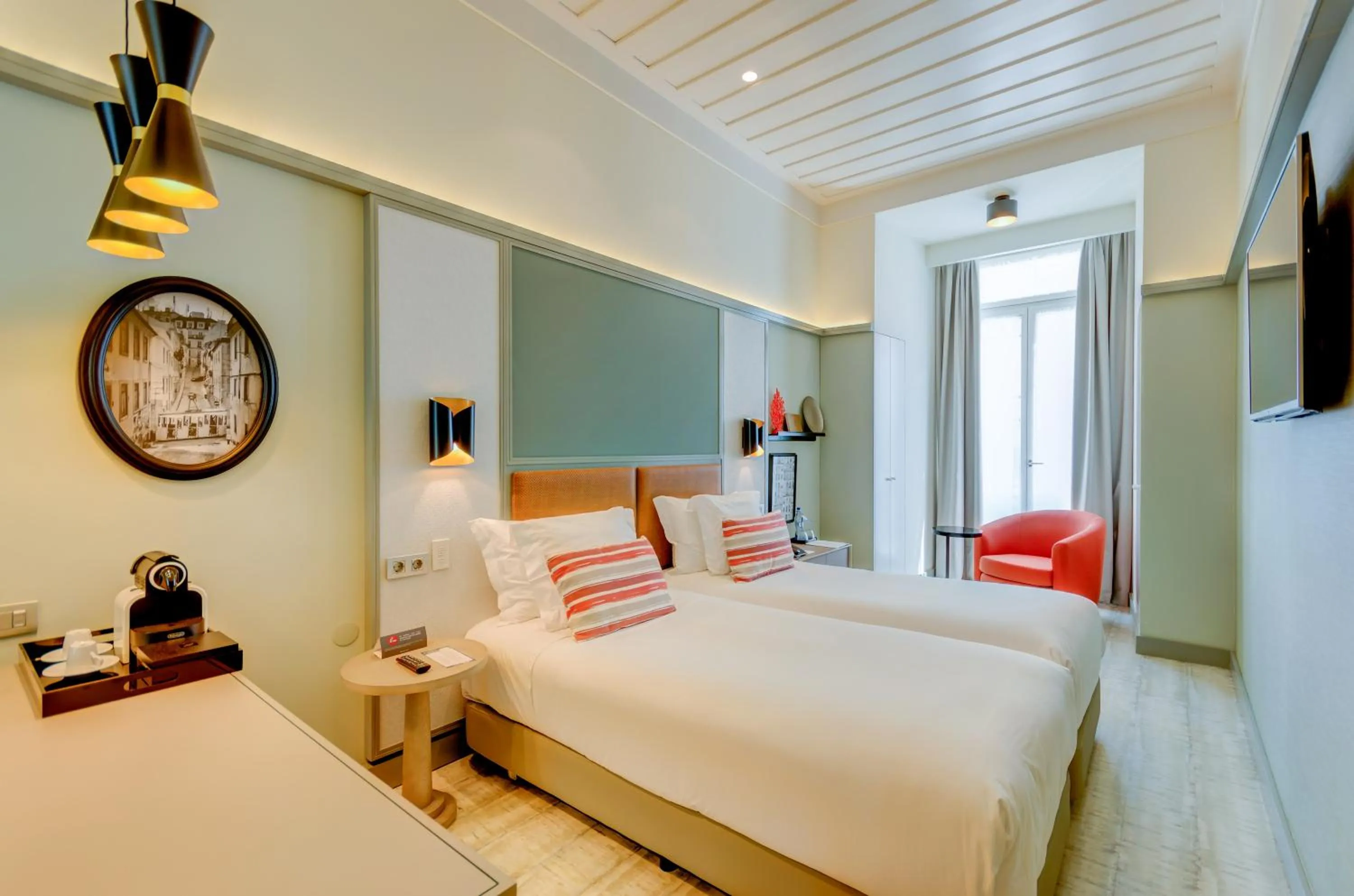 Bedroom, Bed in Vincci Baixa